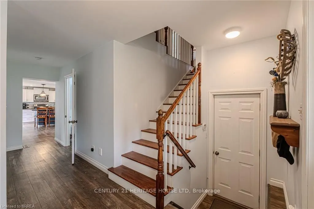 388 Mckellar Street