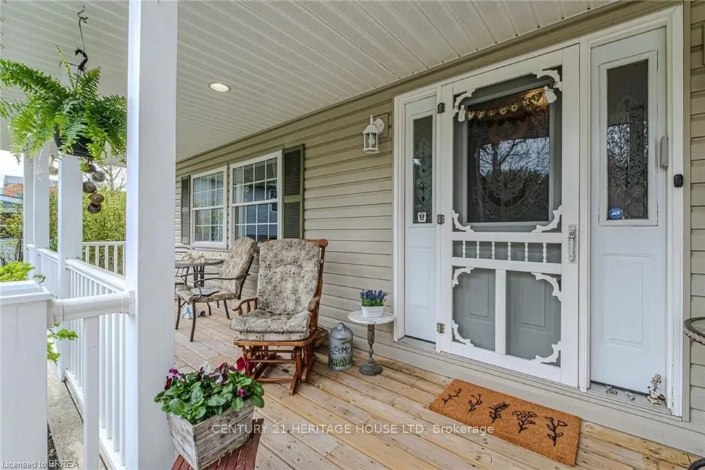 388 Mckellar Street