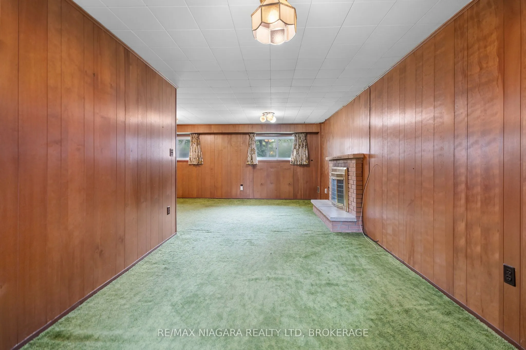 3759 Highland Drive