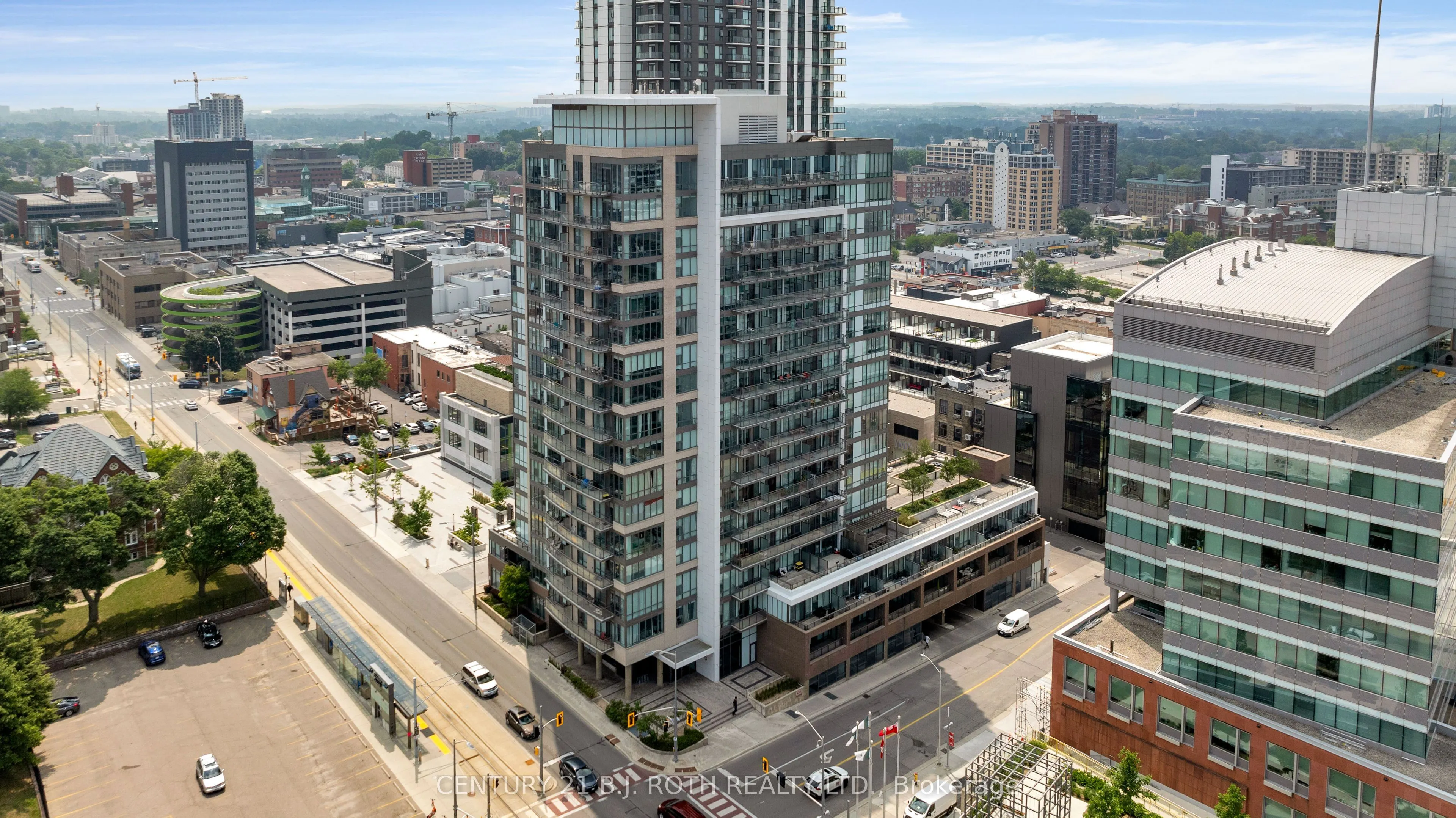 85 Duke Street W, #1507