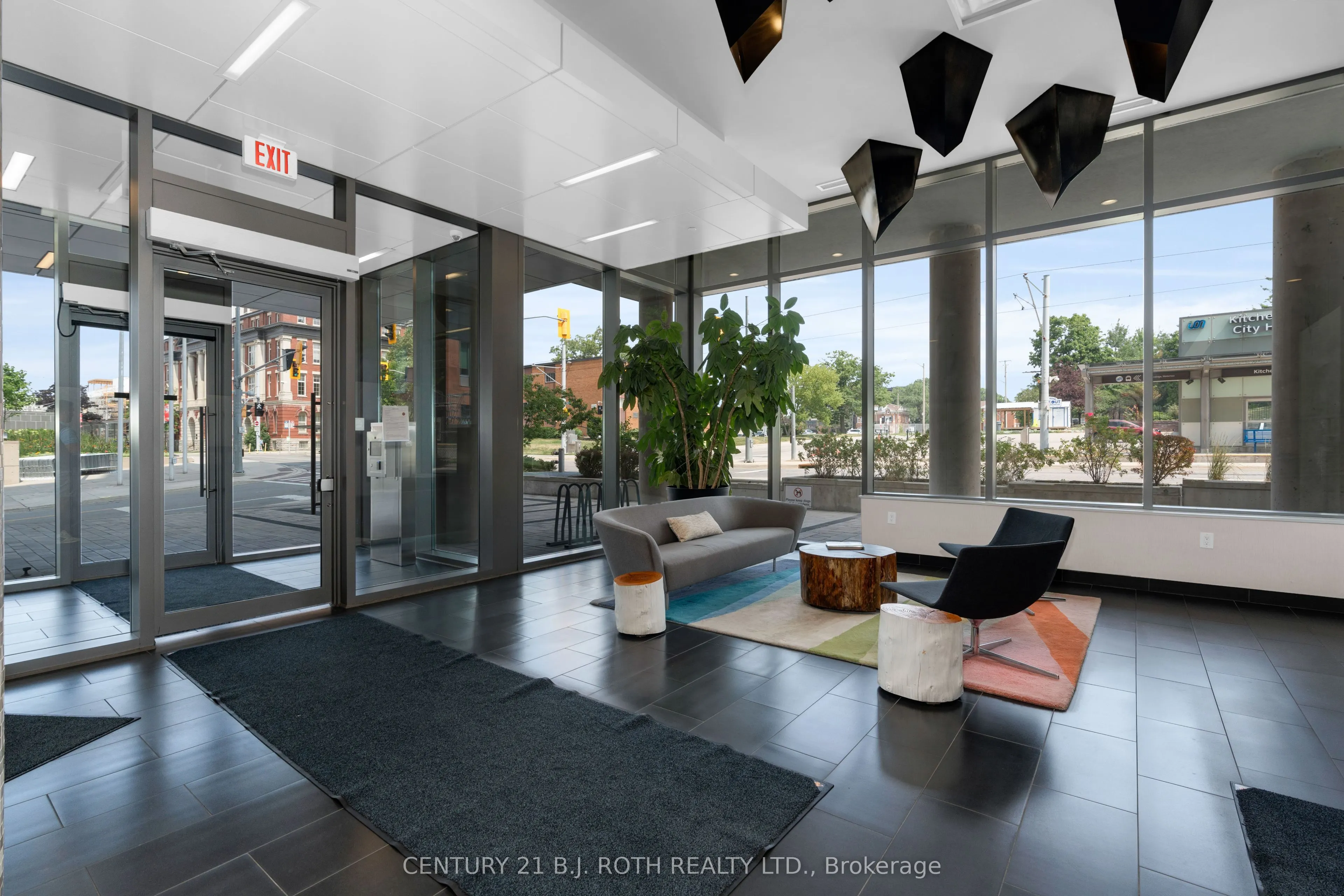 85 Duke Street W, #1507