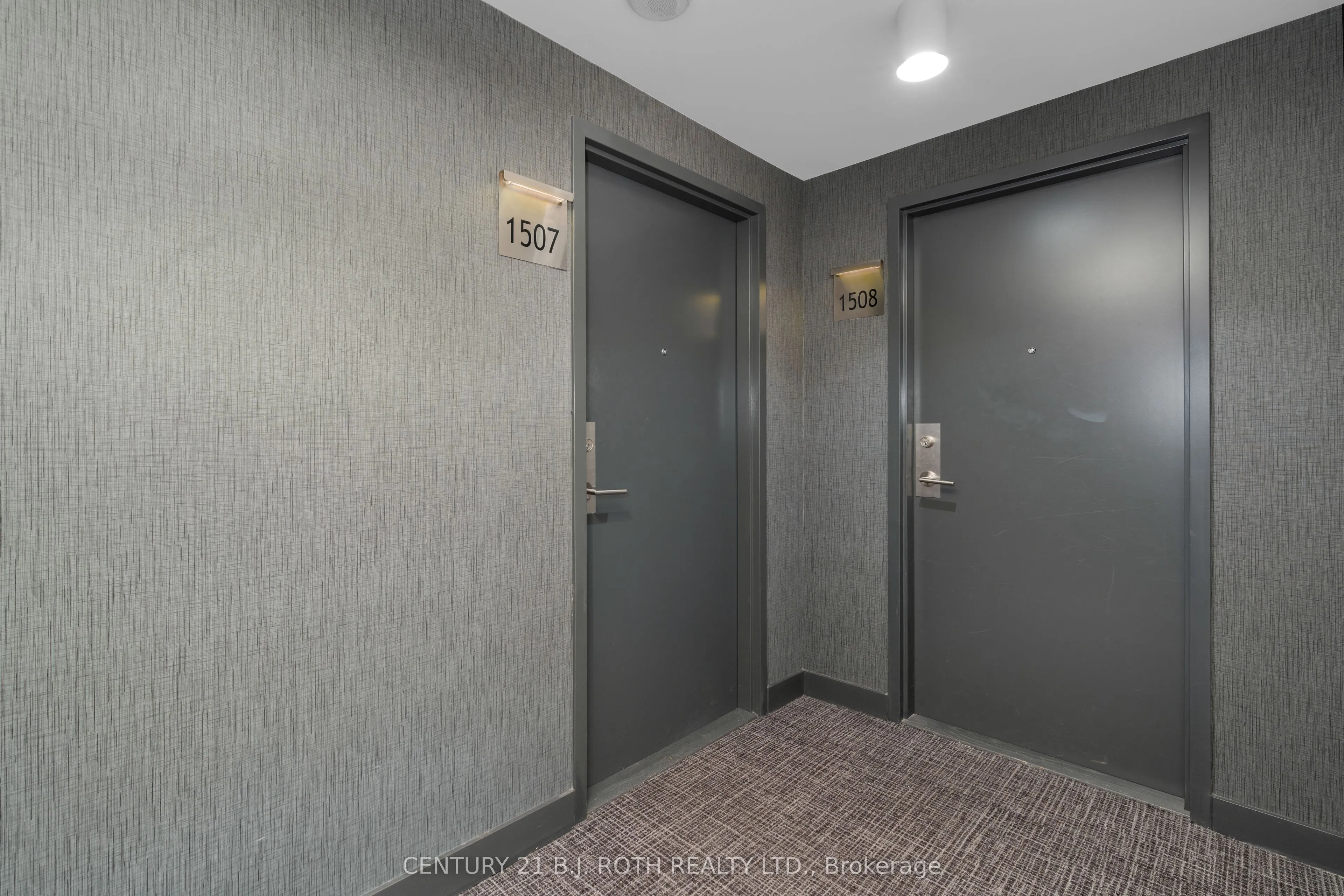 85 Duke Street W, #1507