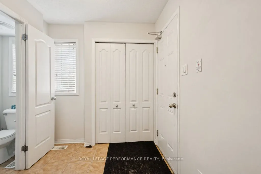 90 Steele Park Private