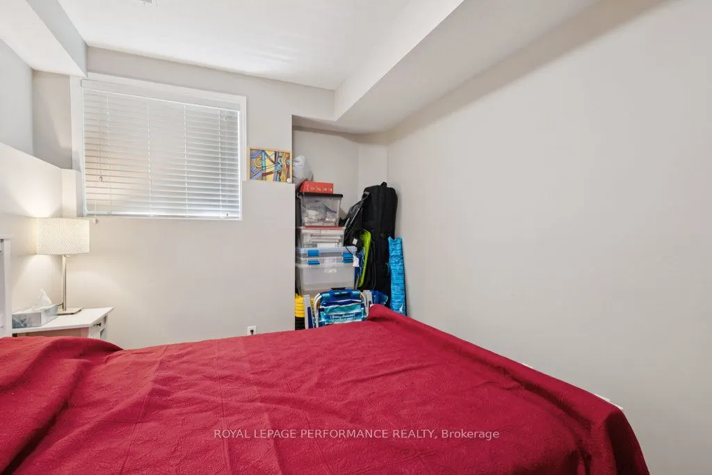 90 Steele Park Private
