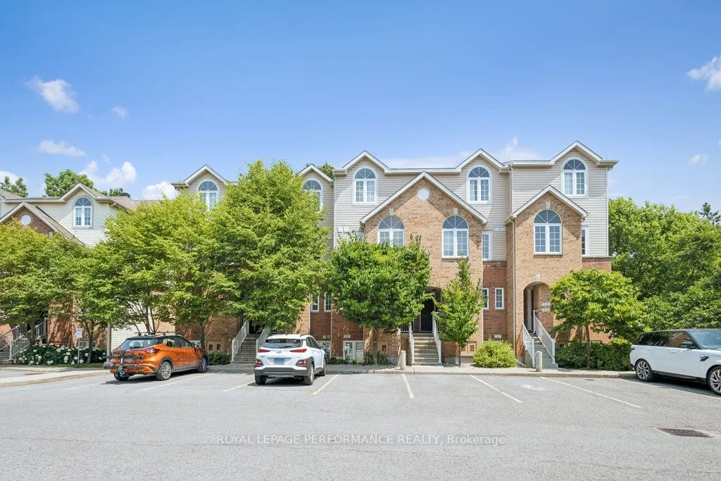 90 Steele Park Private