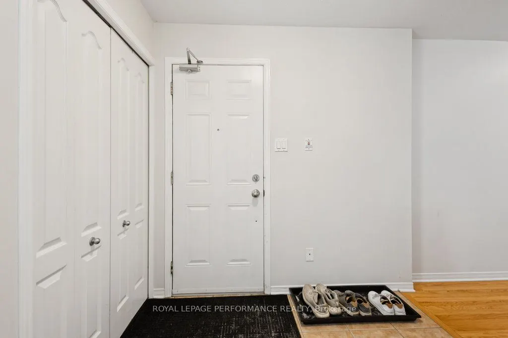 90 Steele Park Private