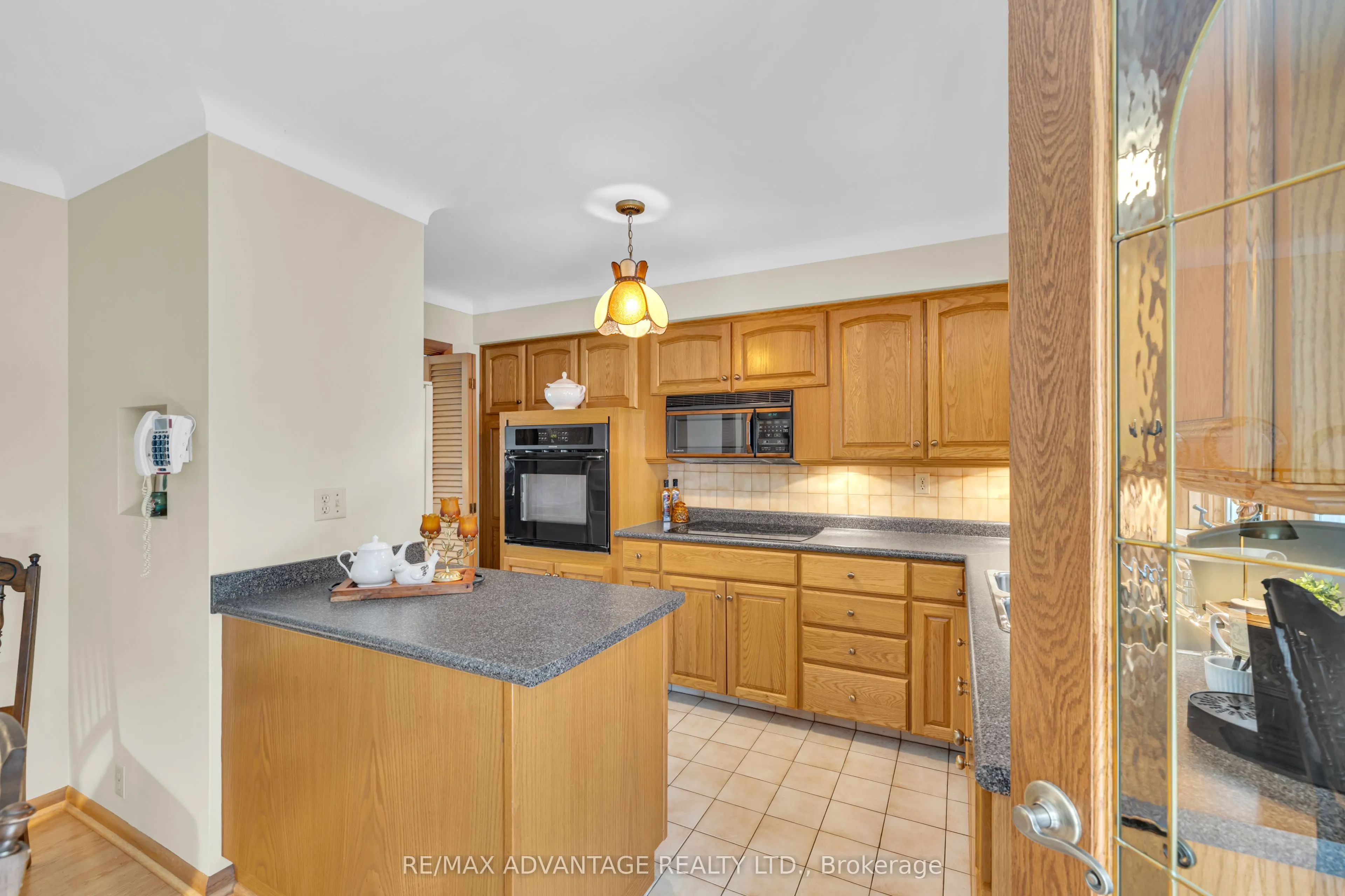 2360 Leonard Road