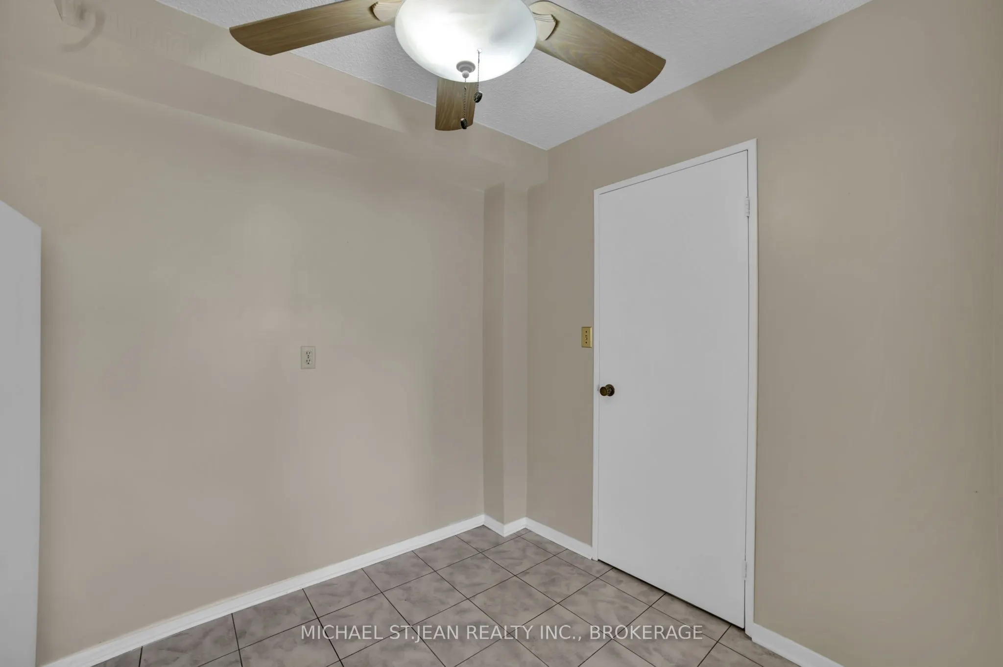 120 Duke Street, #1204