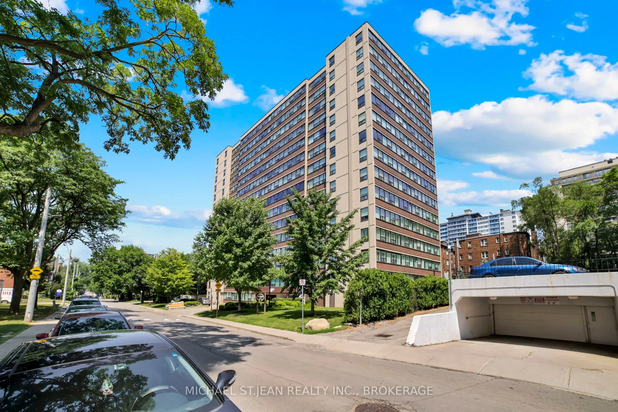 120 Duke Street, #1204