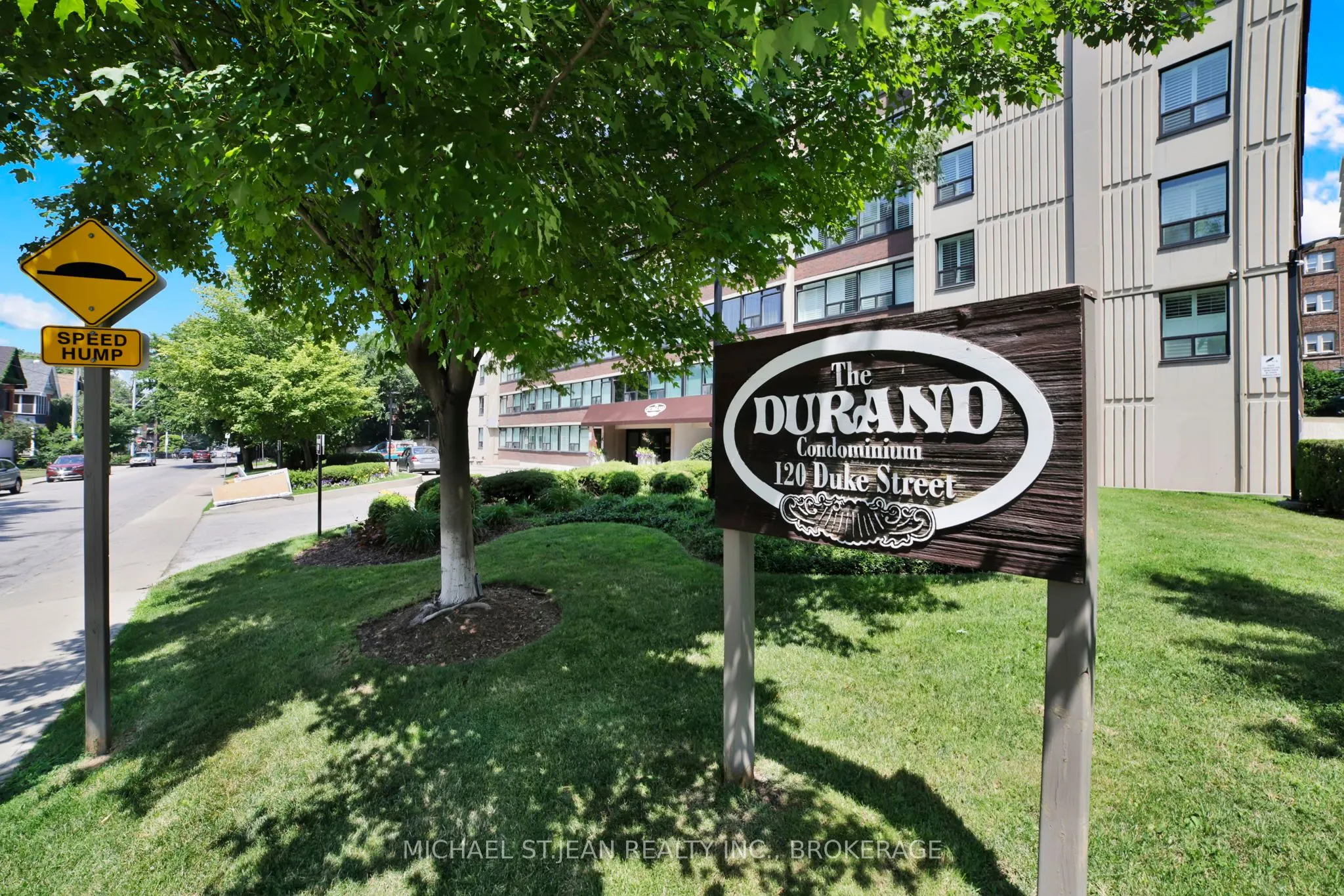 120 Duke Street, #1204