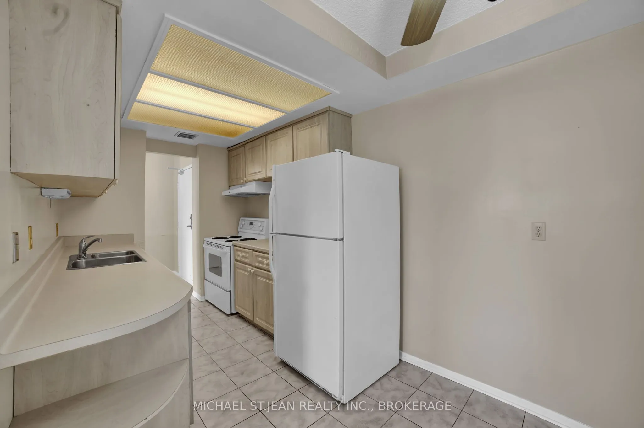 120 Duke Street, #1204