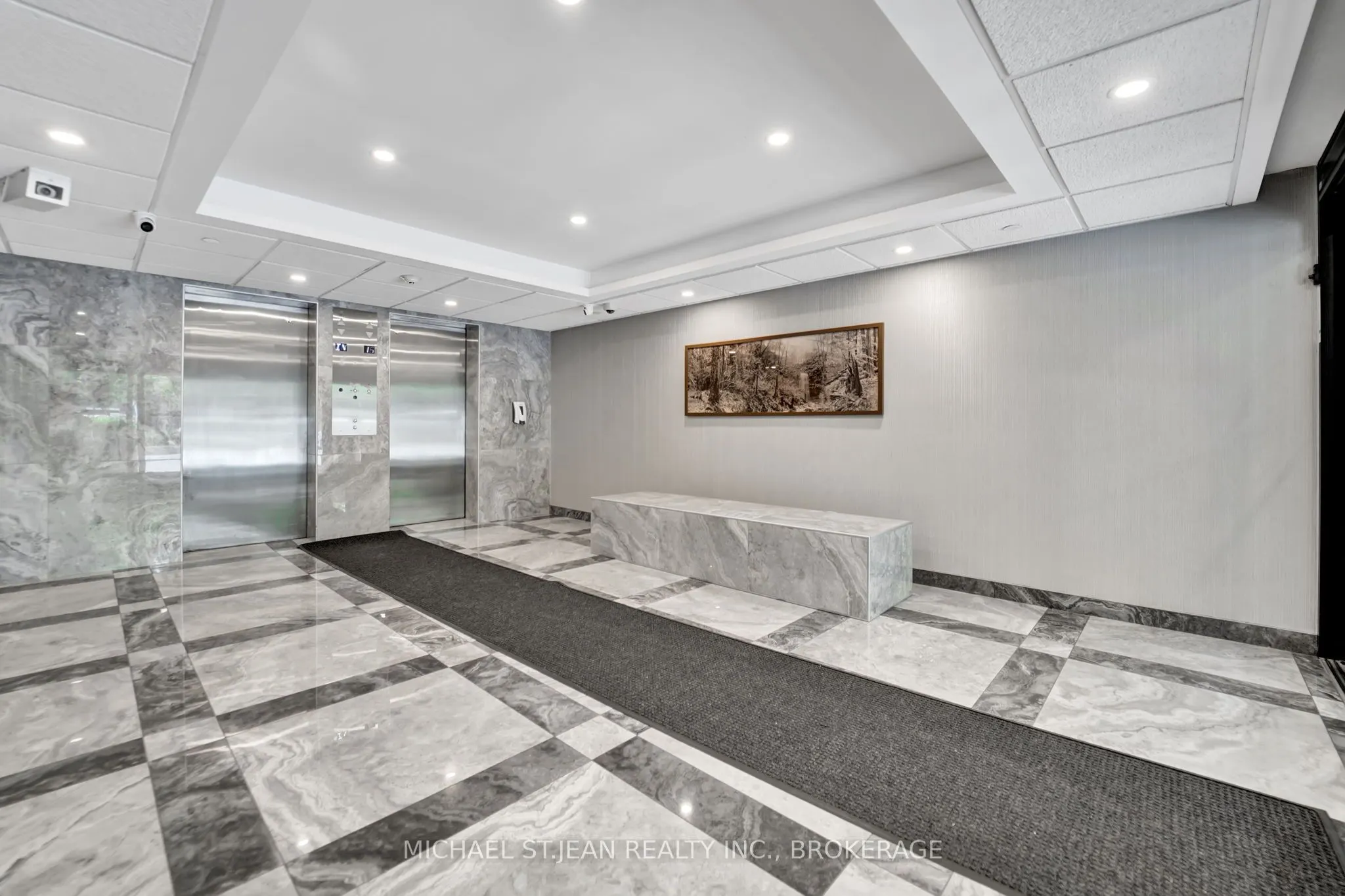 120 Duke Street, #1204