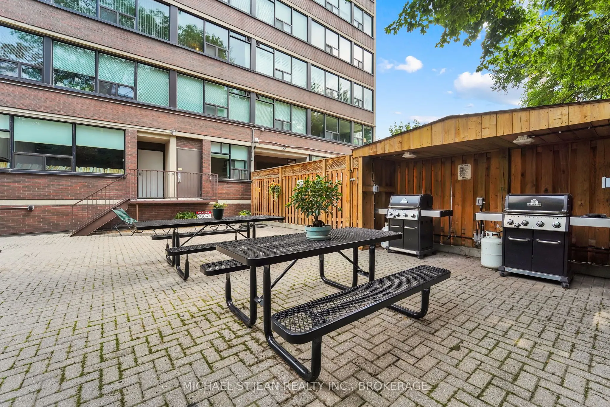 120 Duke Street, #1204