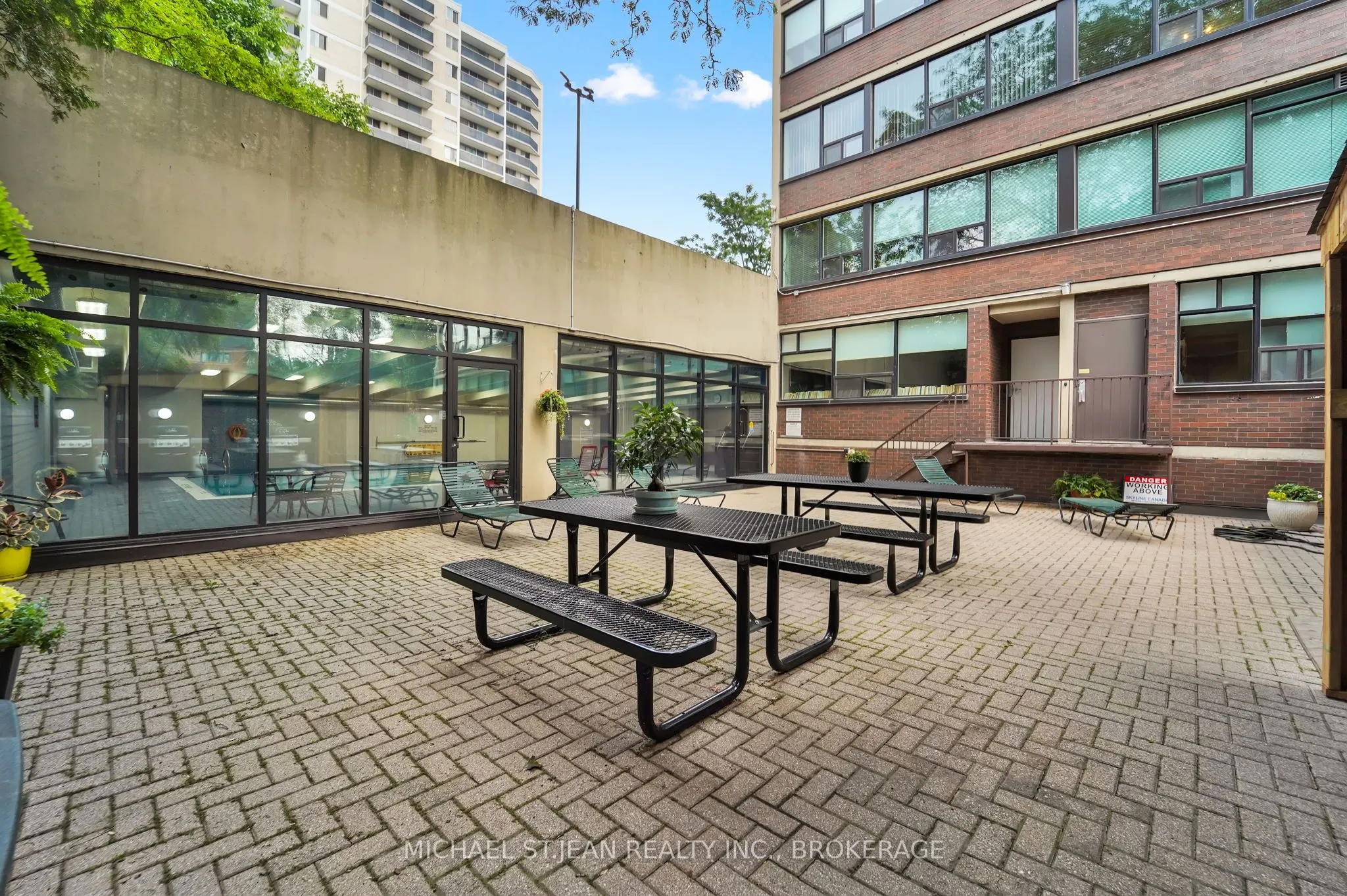 120 Duke Street, #1204