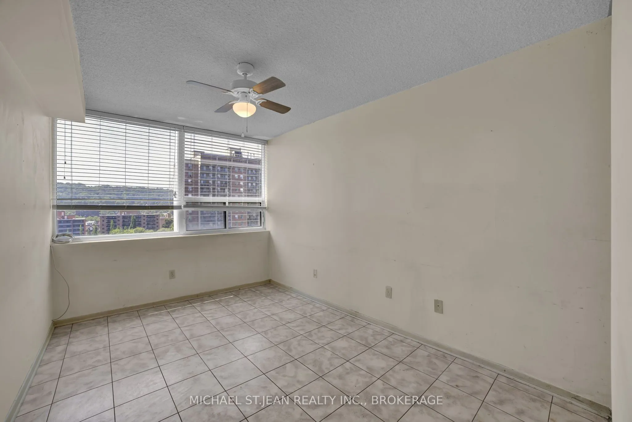 120 Duke Street, #1204