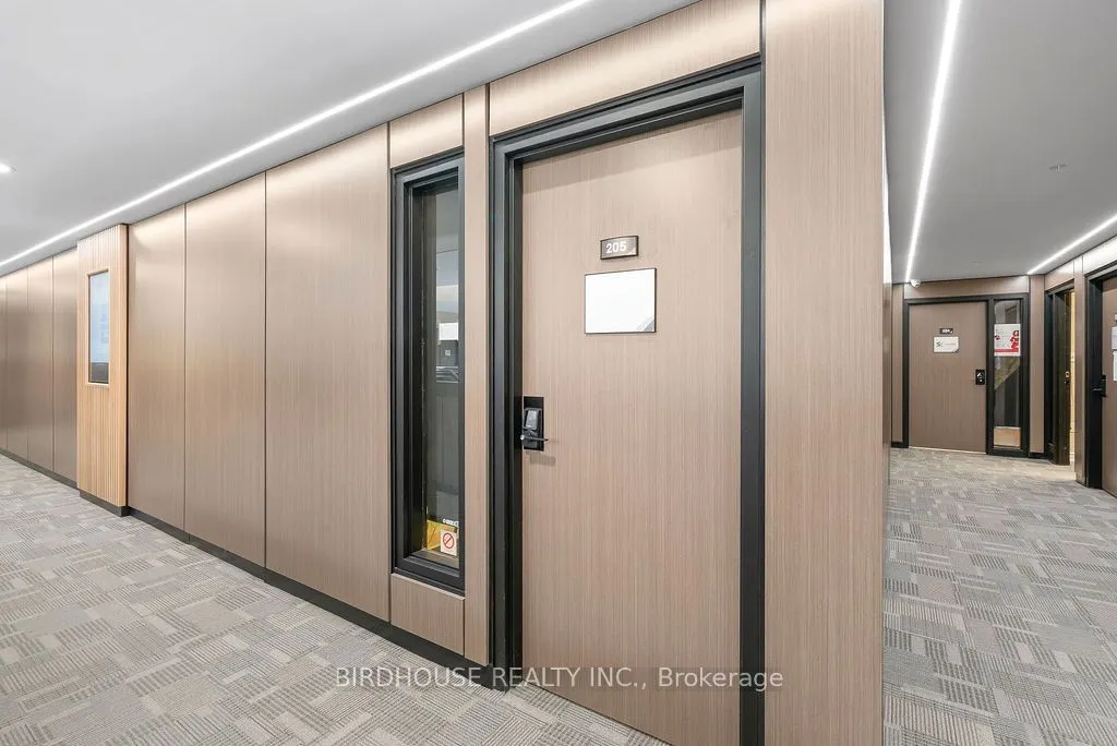 189 Kent Street W, #205