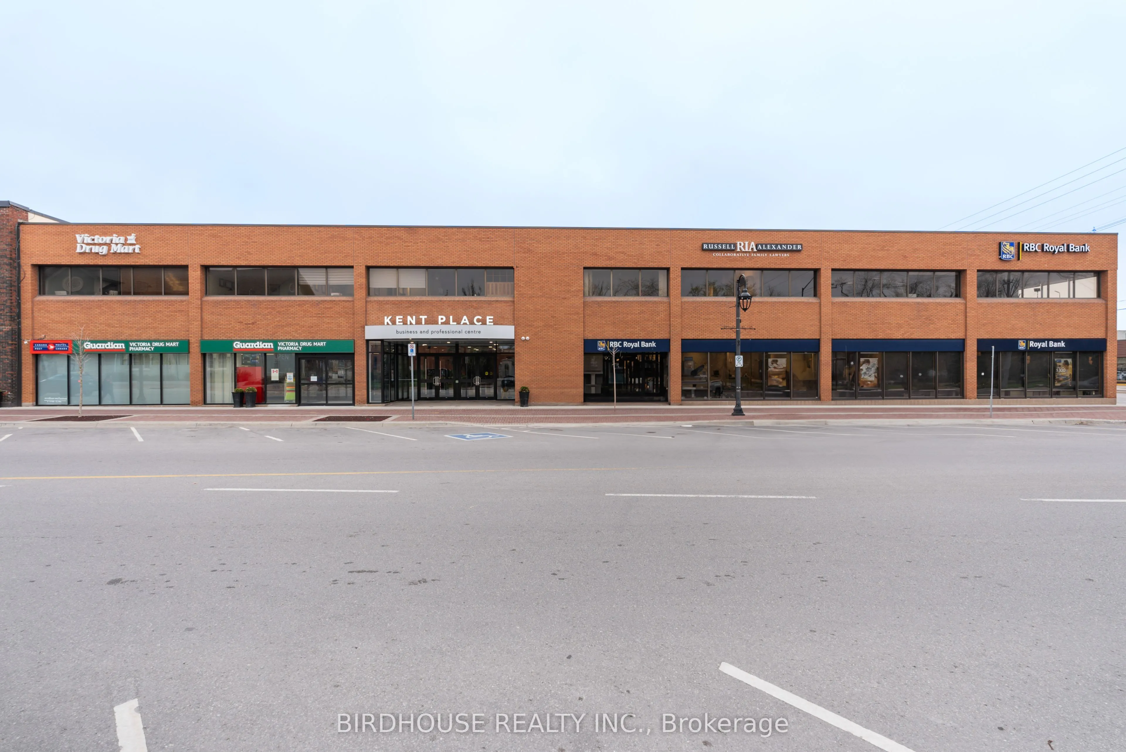 189 Kent Street W, #106