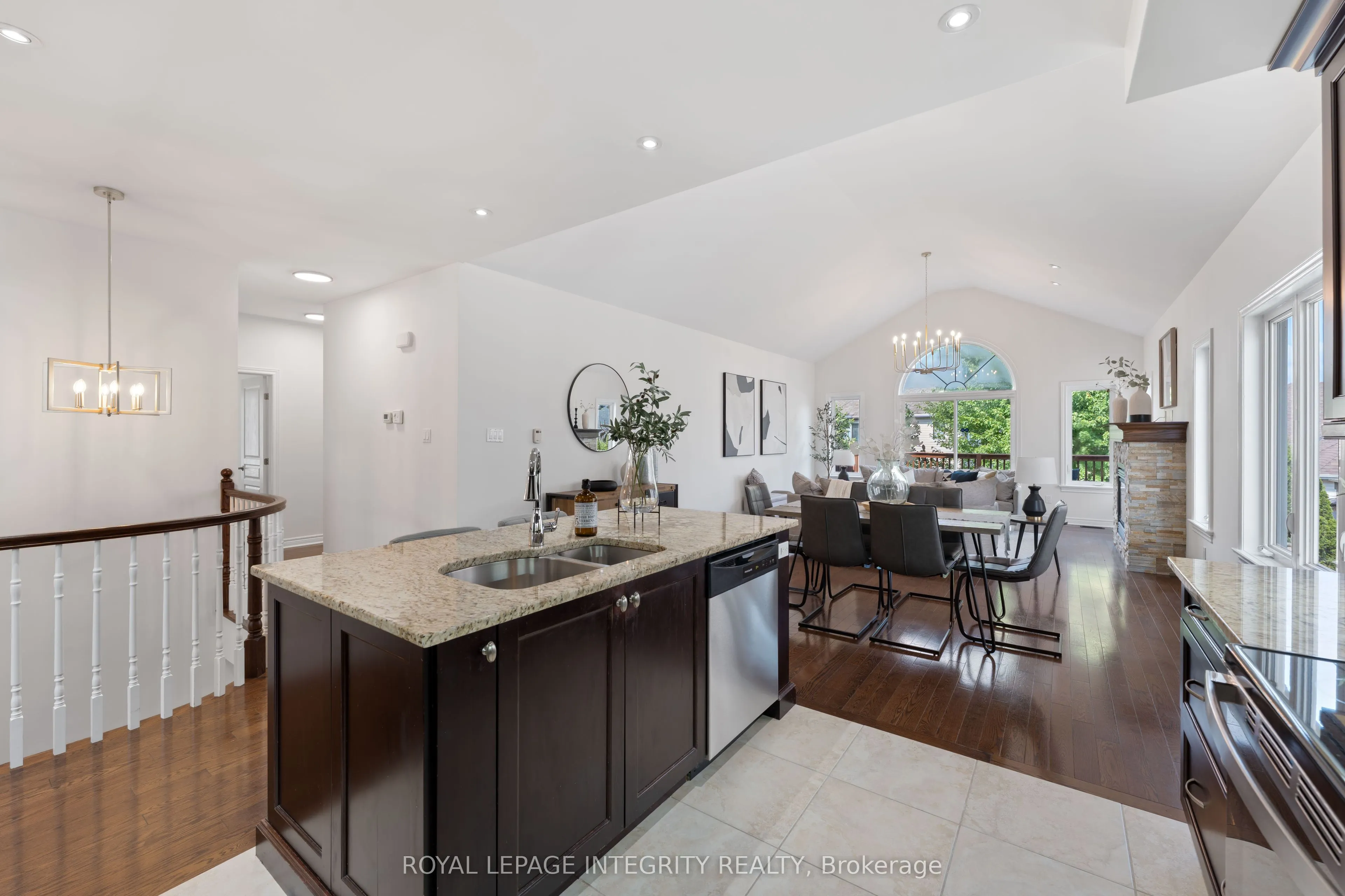449 Landswood Way