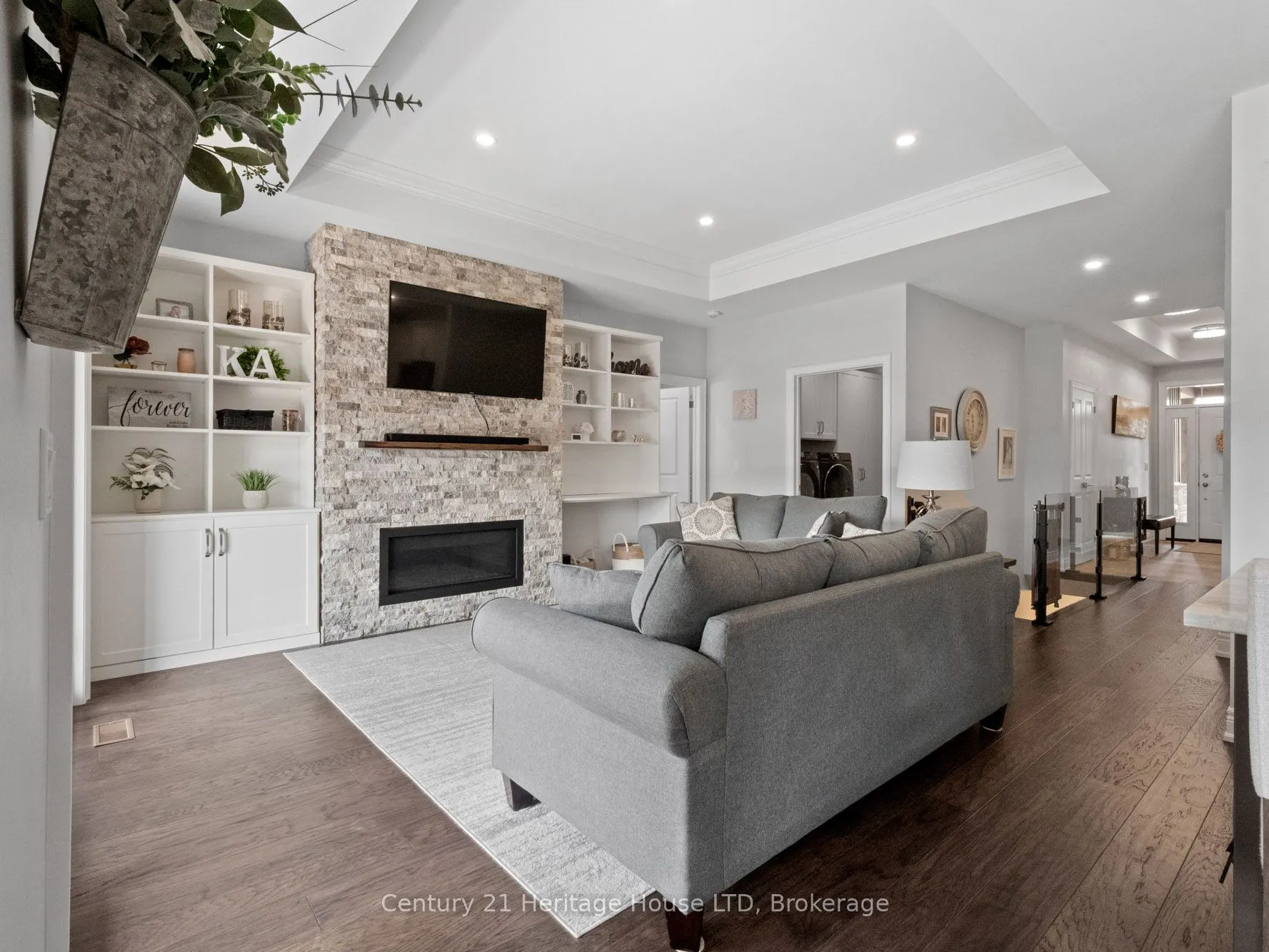 281 REGATTA Drive
