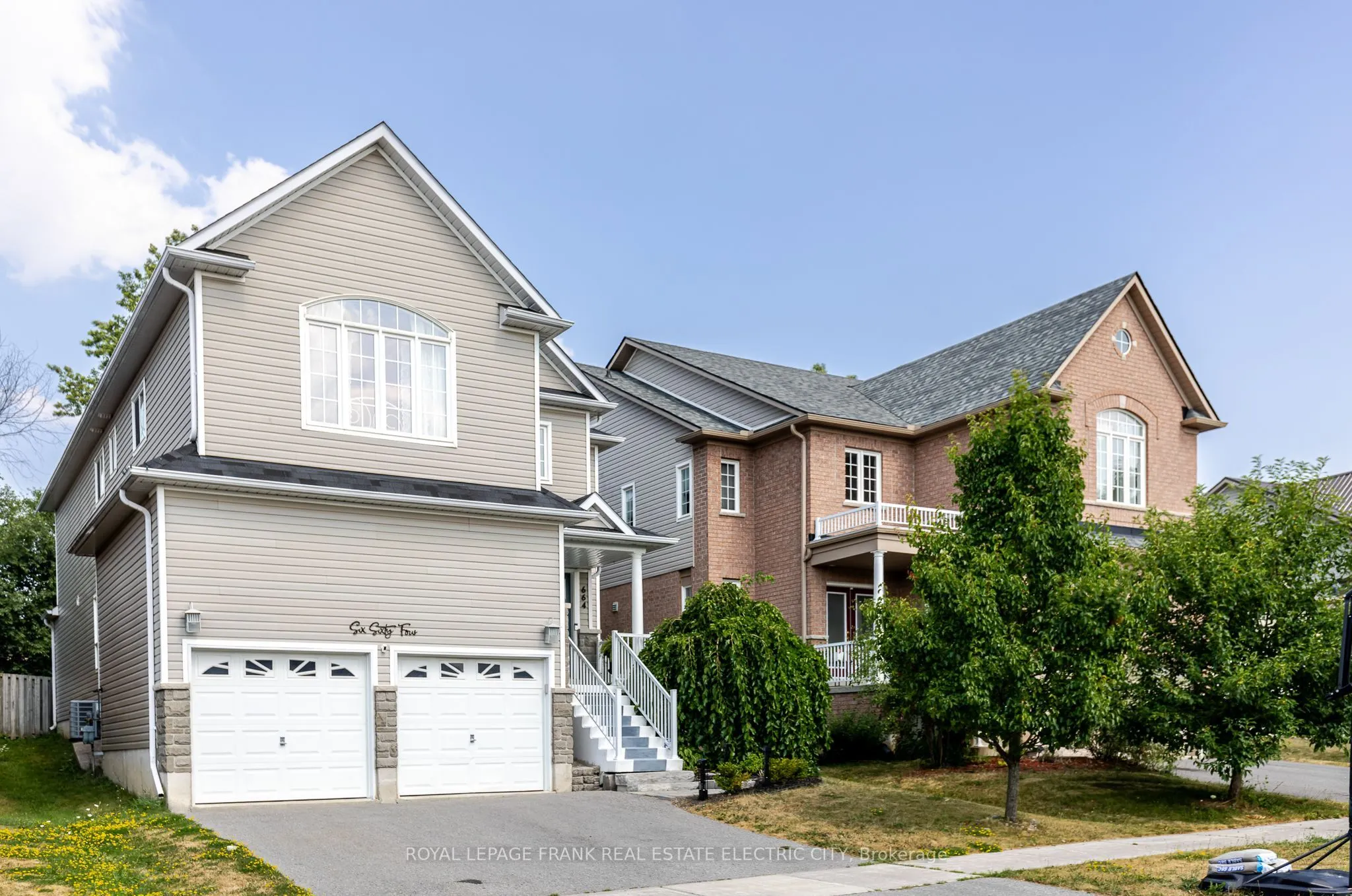 664 Tully Crescent