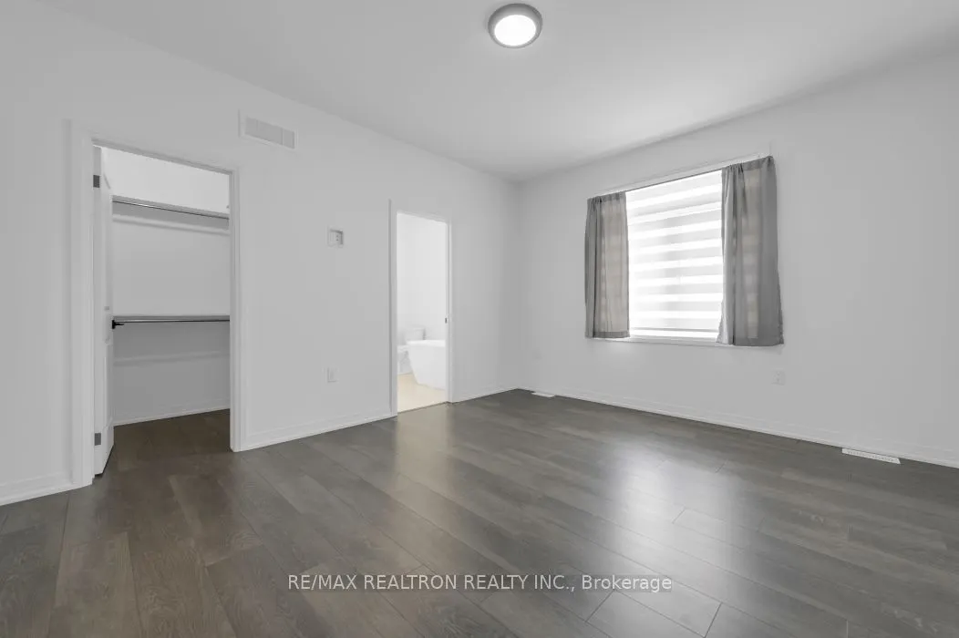 20 Summit Crescent