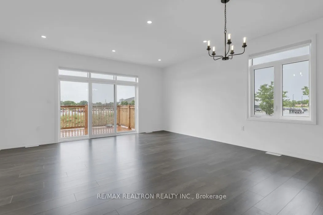 20 Summit Crescent