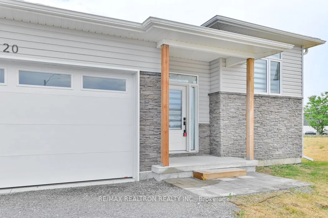 20 Summit Crescent