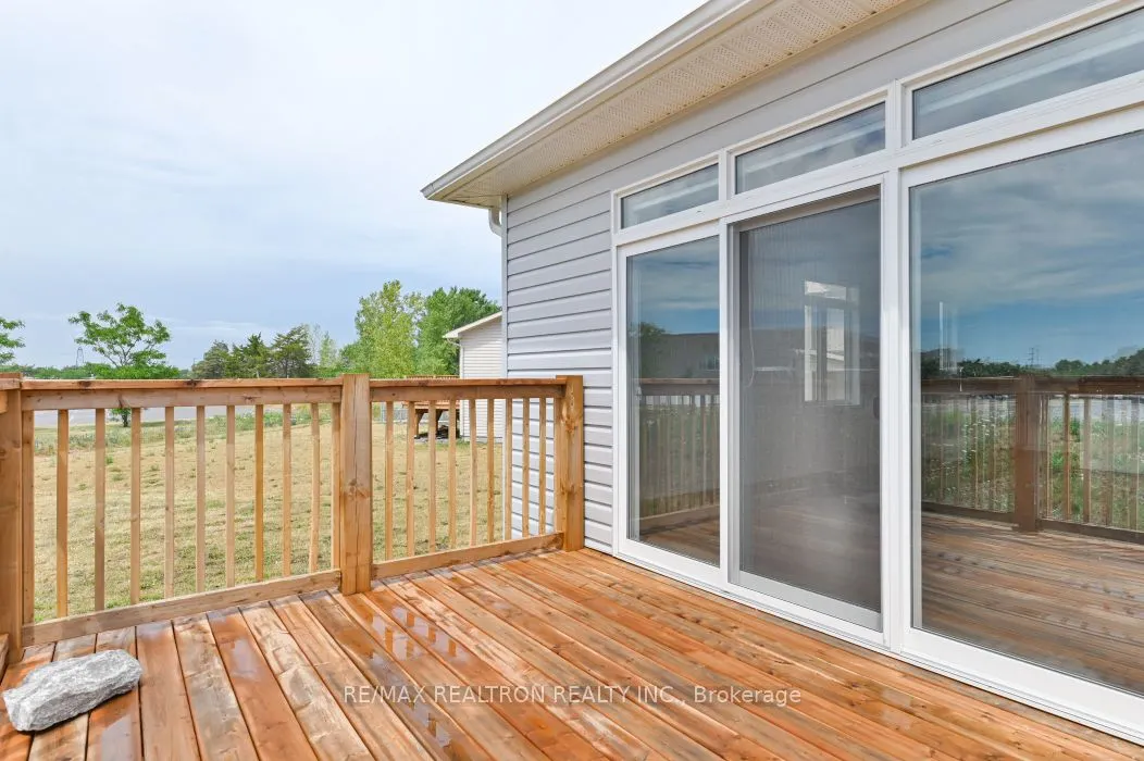 20 Summit Crescent