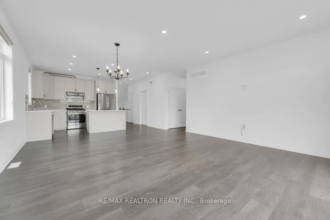 20 Summit Crescent