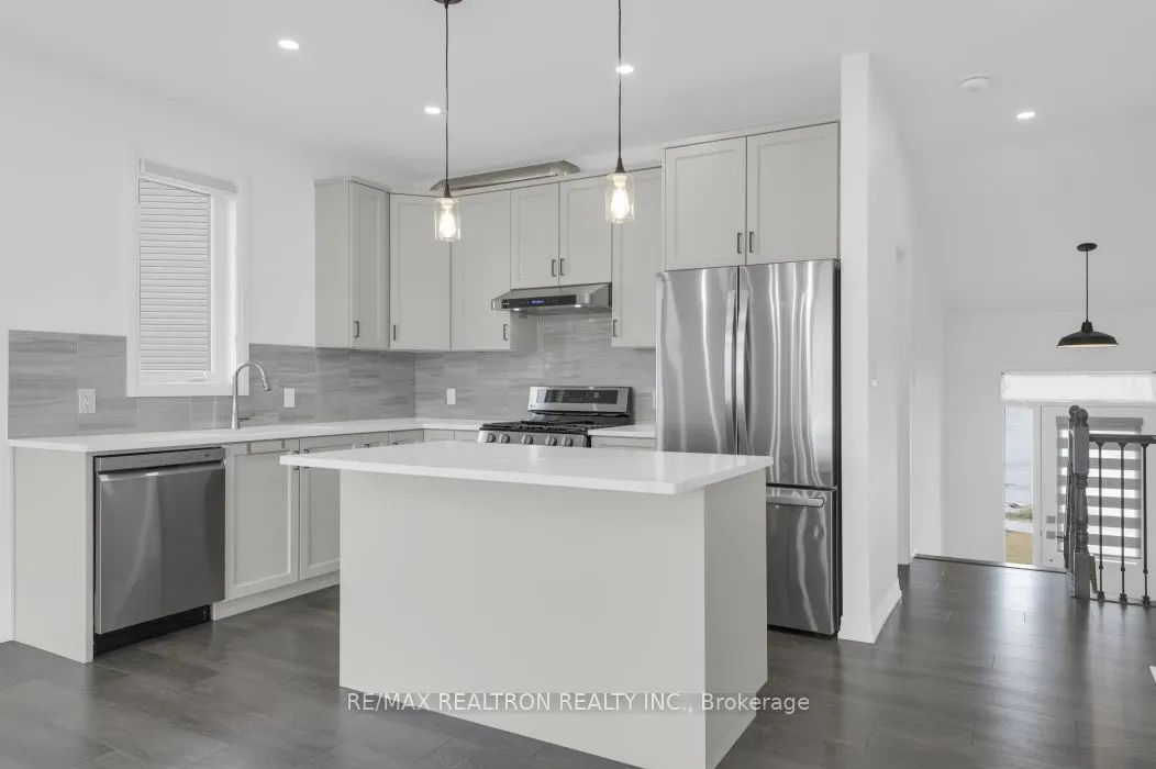 20 Summit Crescent