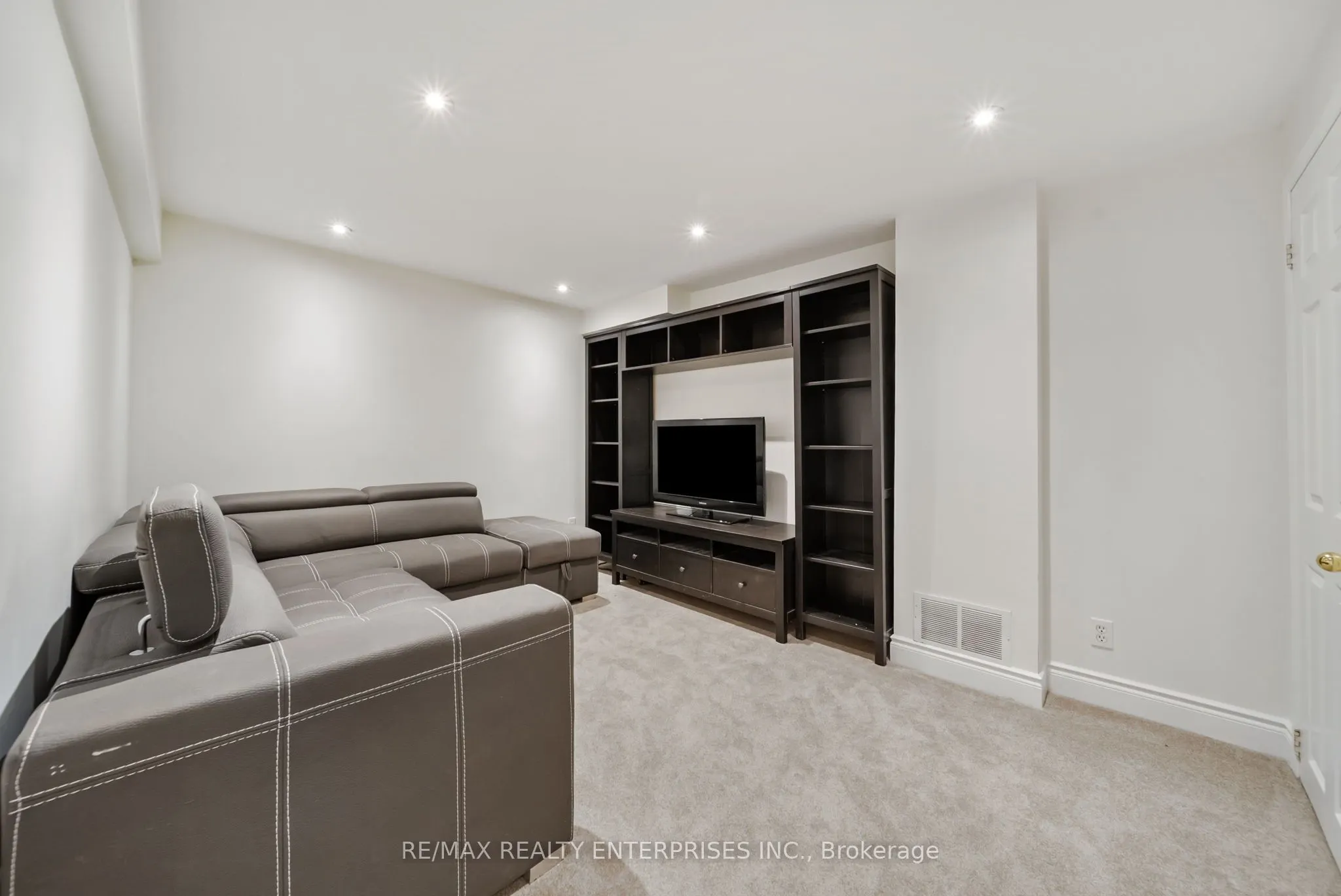 11 Pirie Drive, #53