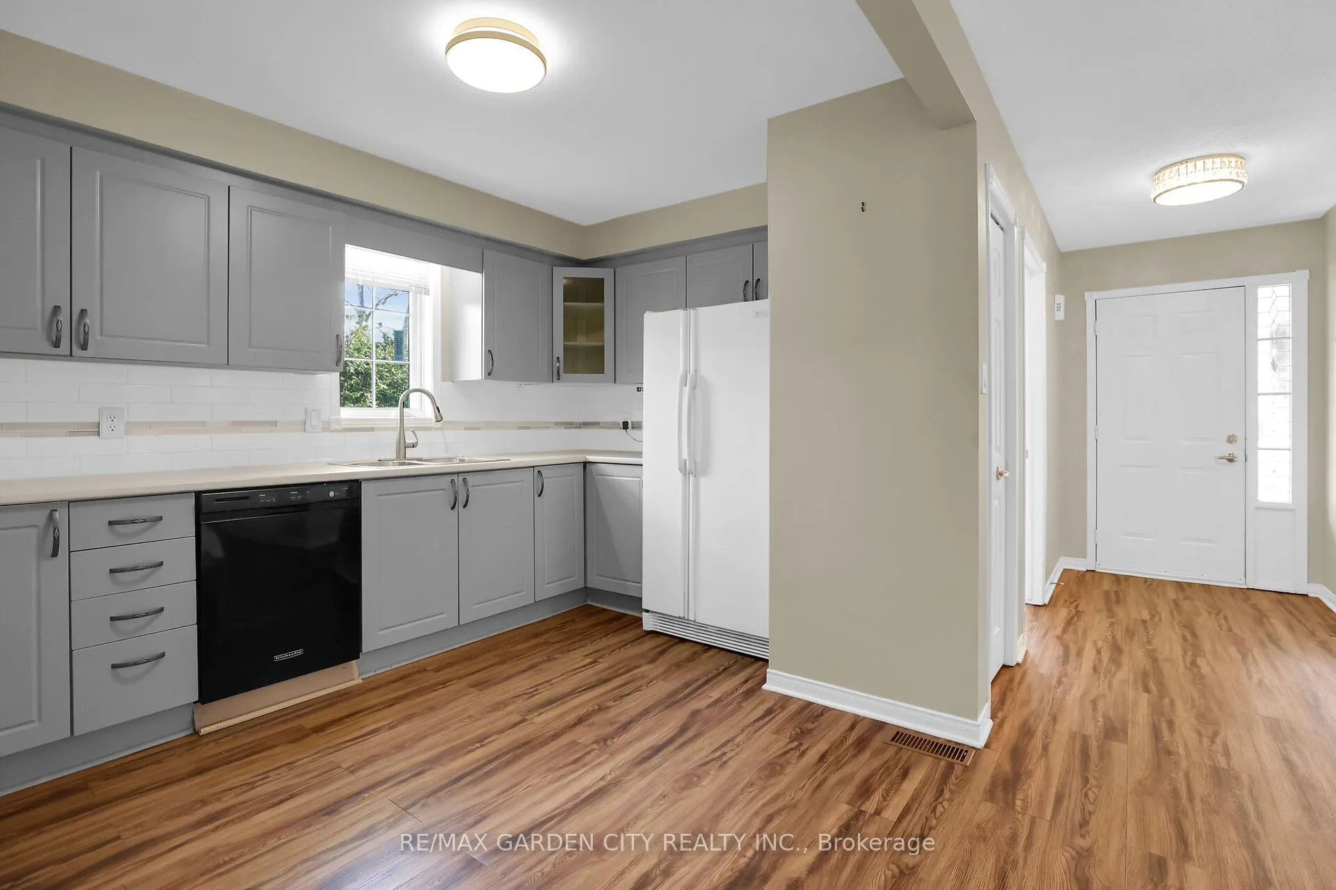 7 Village Drive, #42