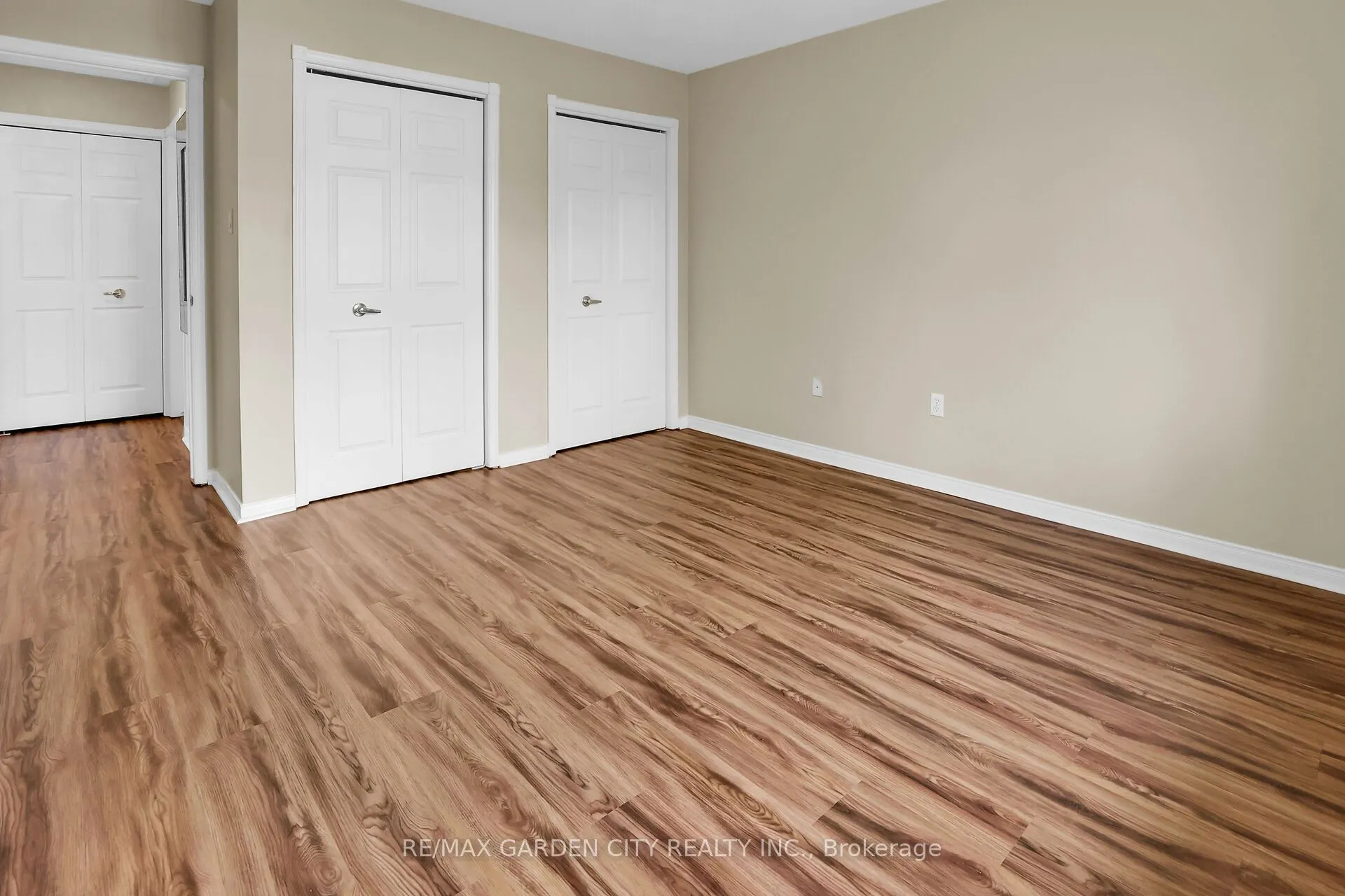 7 Village Drive, #42