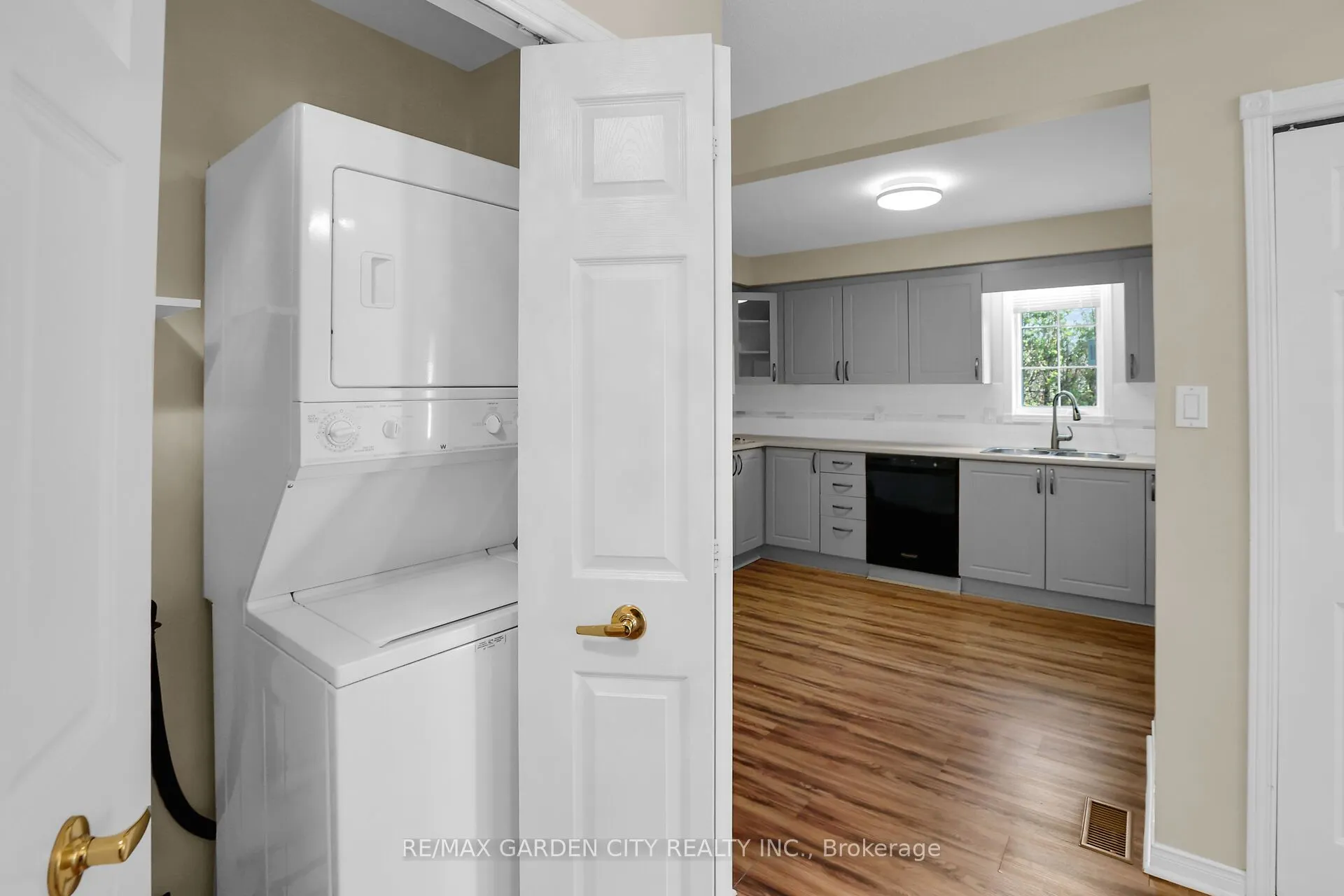7 Village Drive, #42