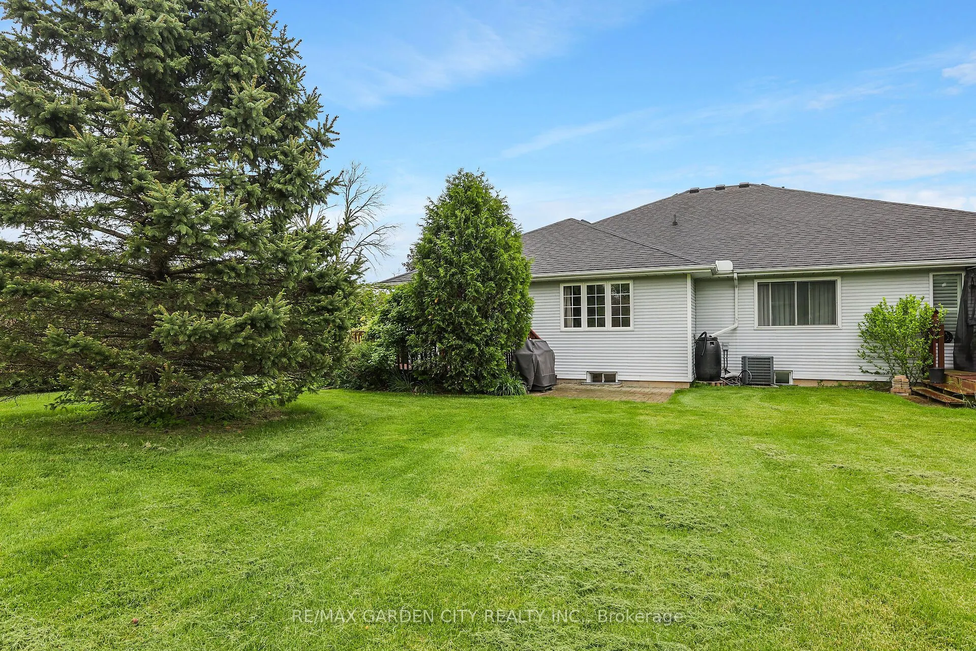 7 Village Drive, #42