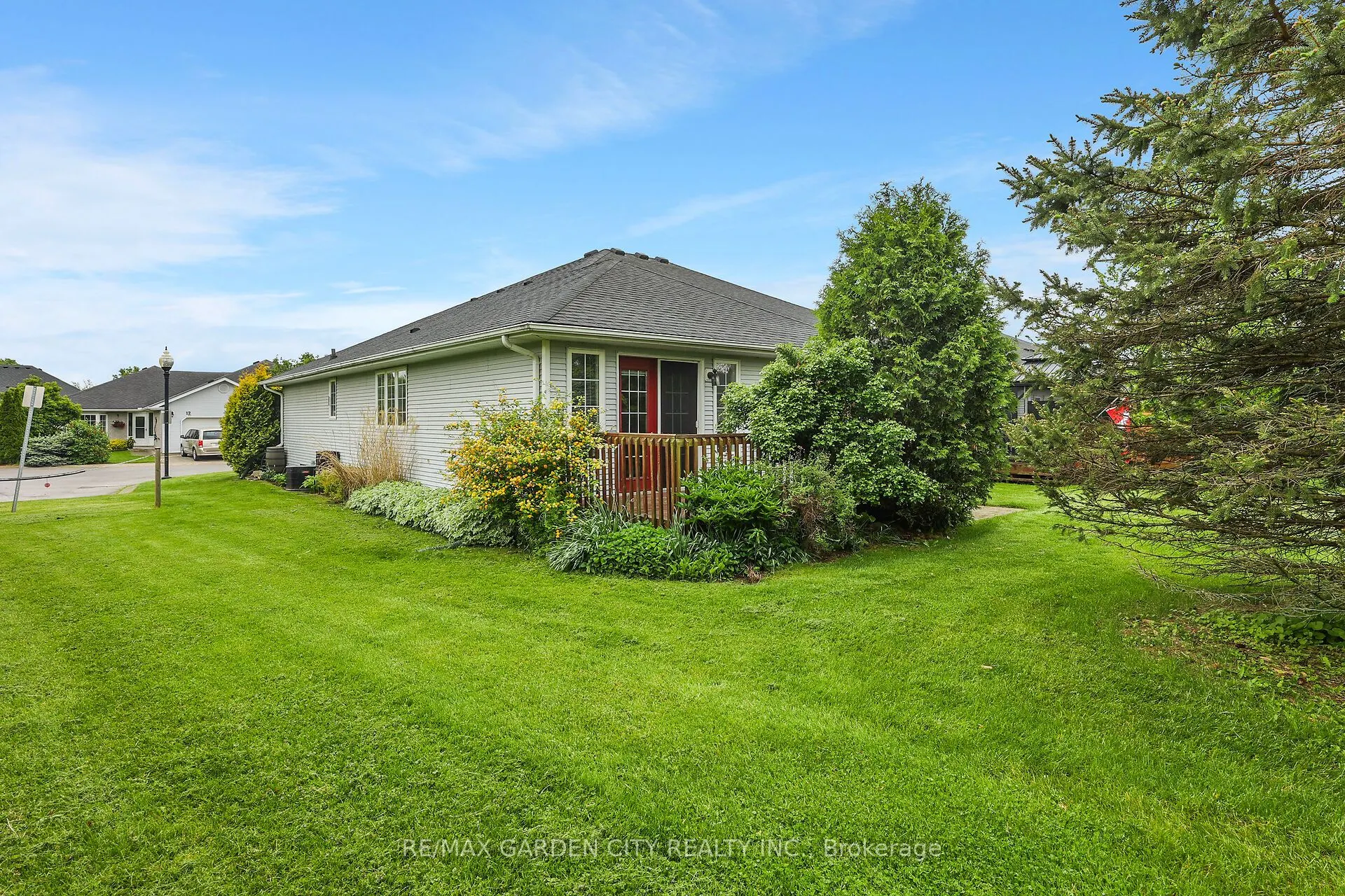 7 Village Drive, #42