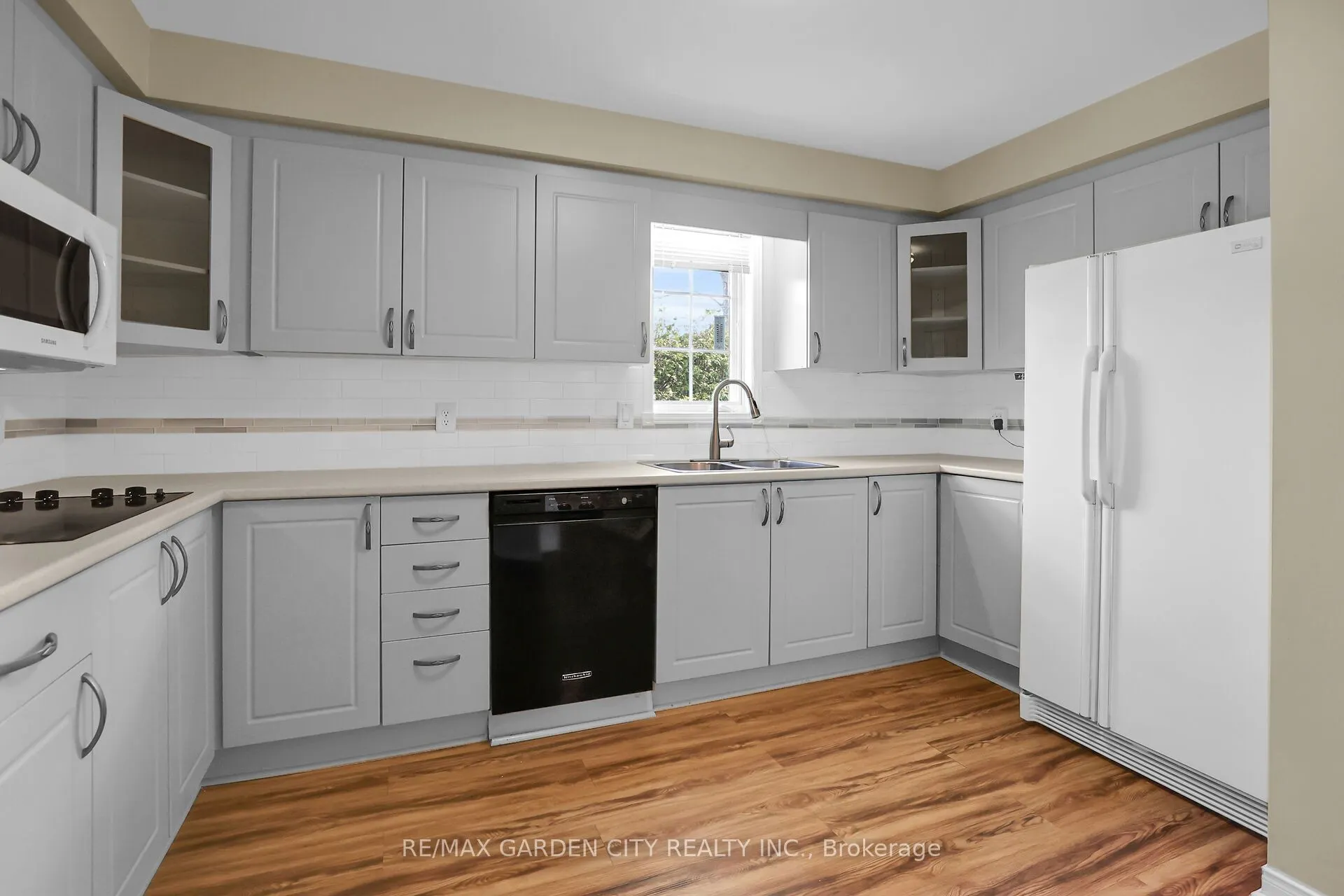 7 Village Drive, #42