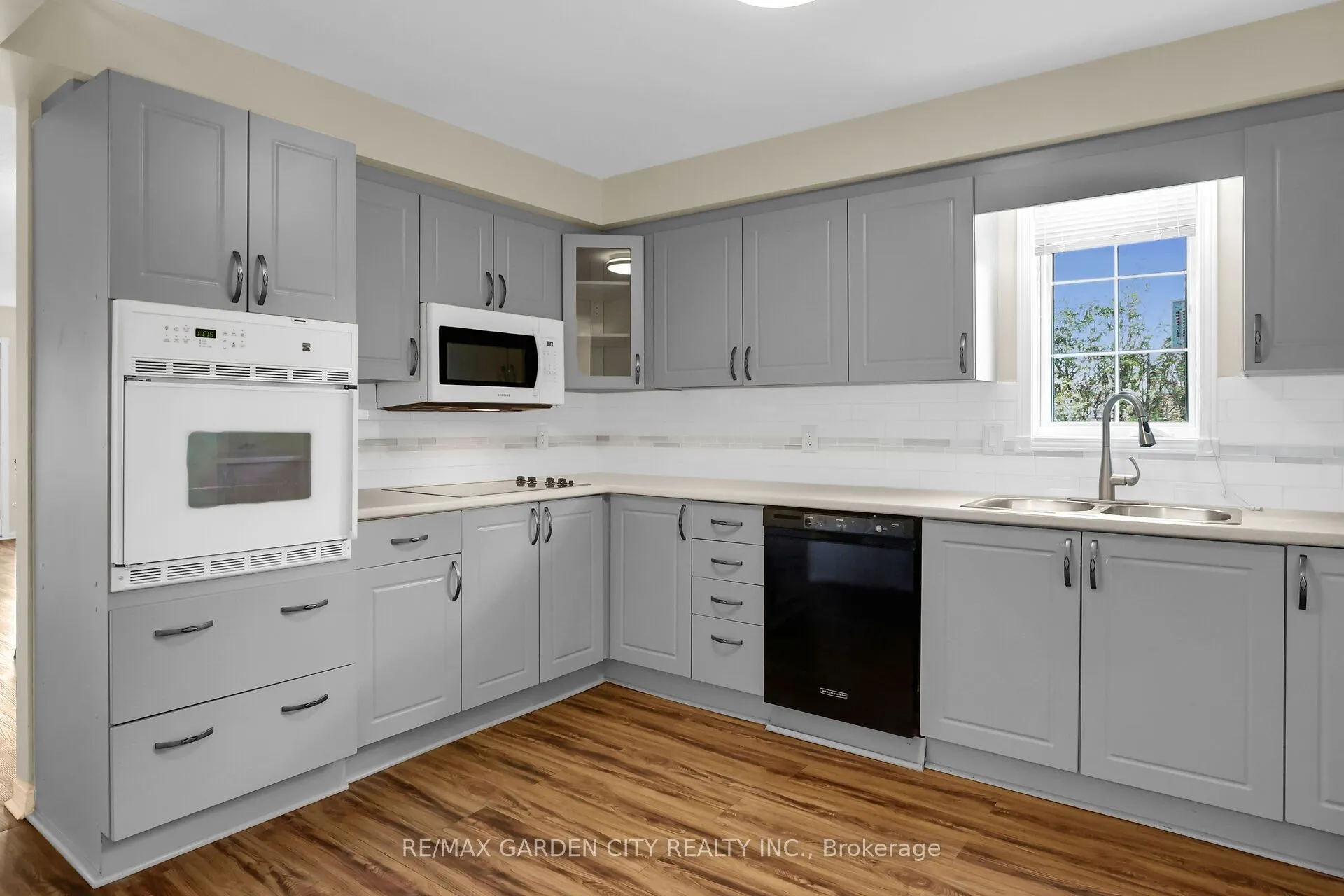 7 Village Drive, #42
