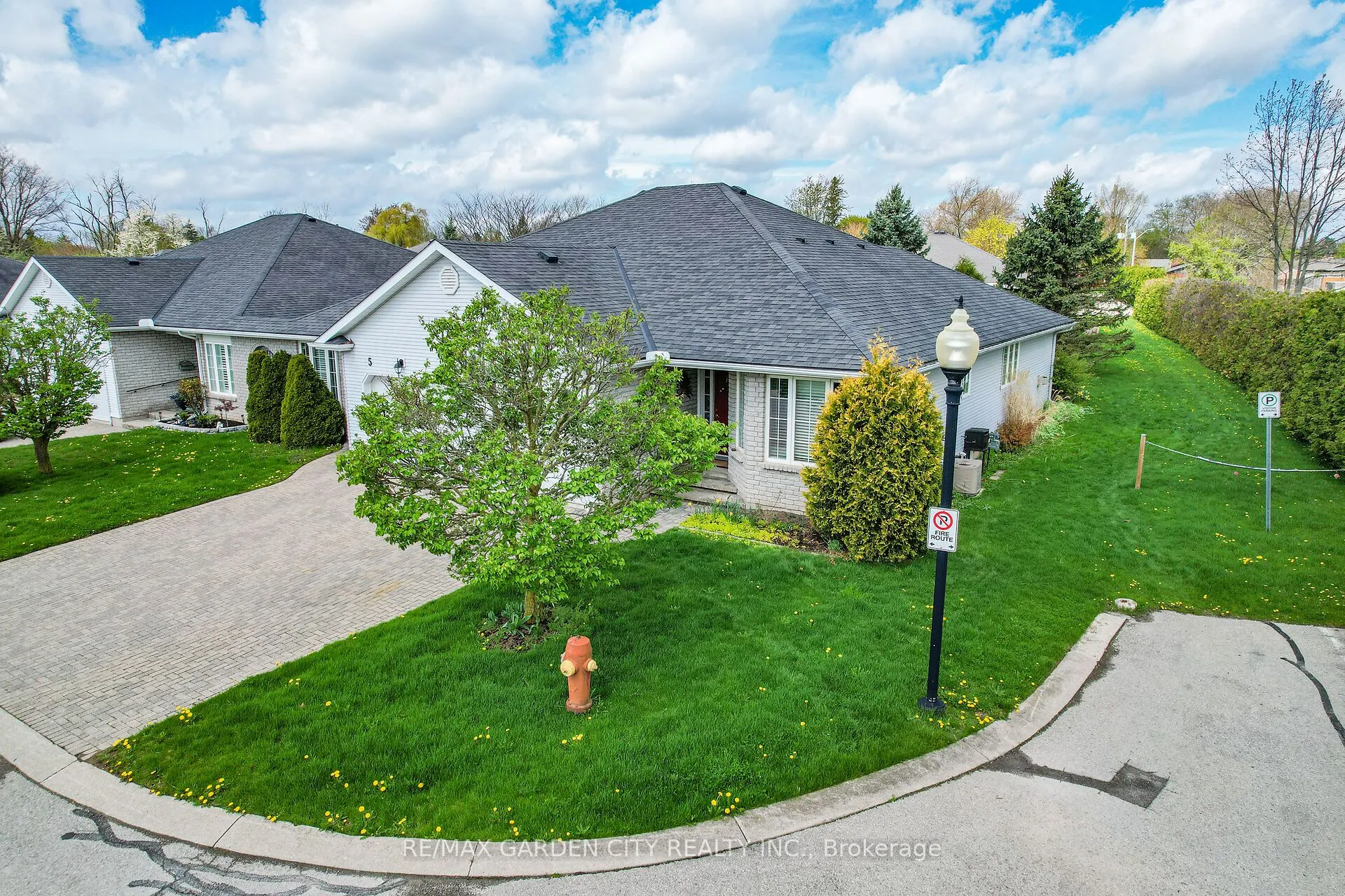7 Village Drive, #42