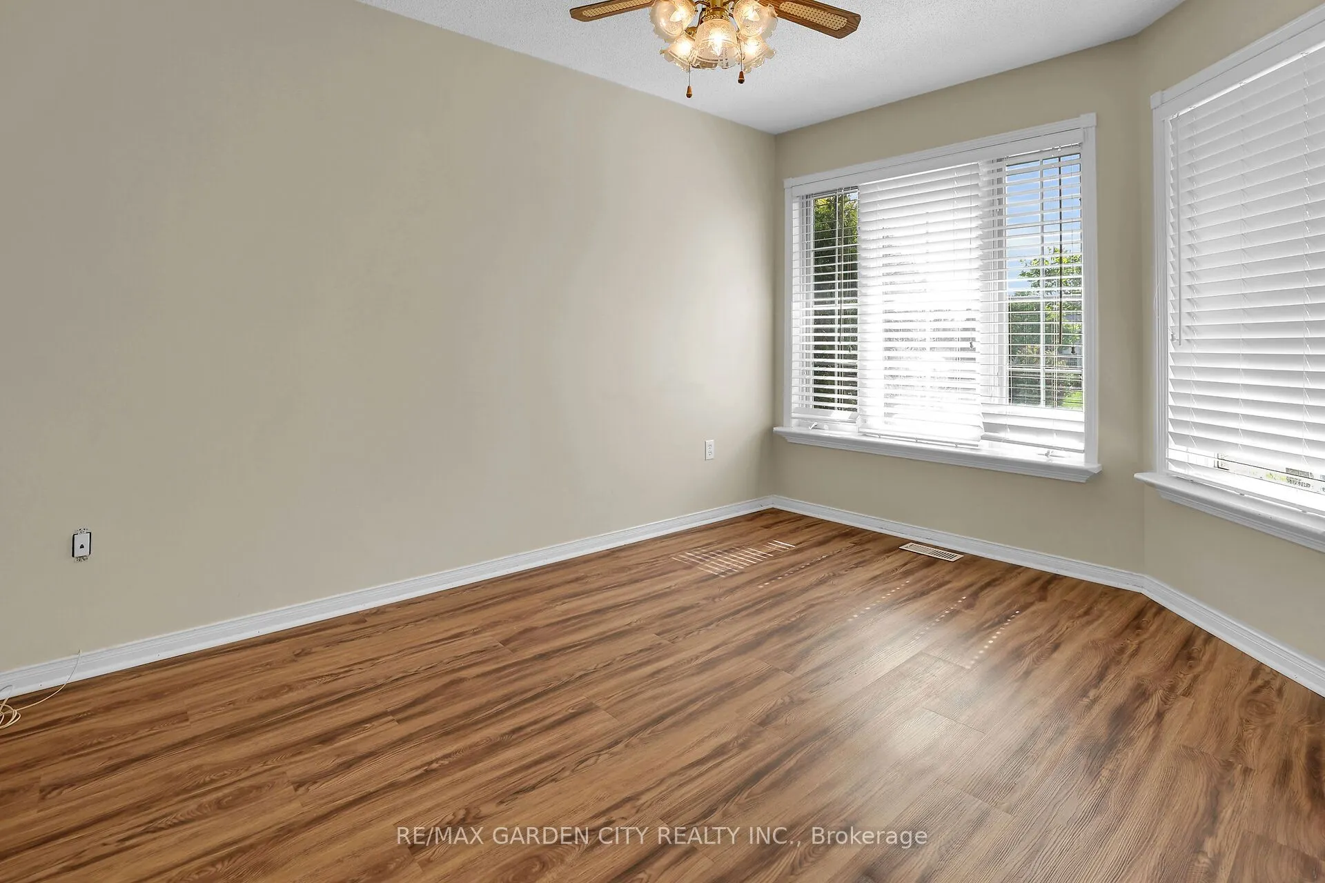 7 Village Drive, #42