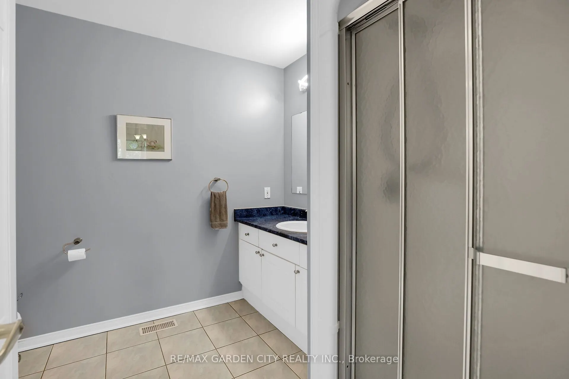 7 Village Drive, #42