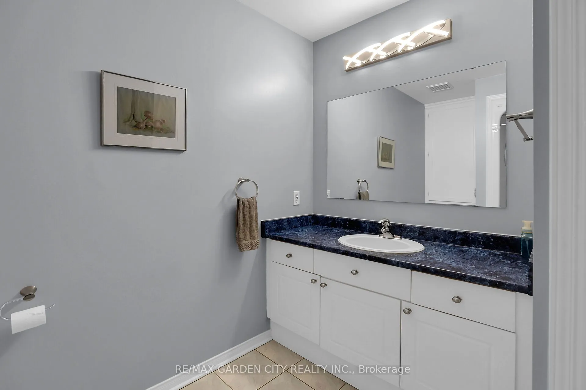 7 Village Drive, #42