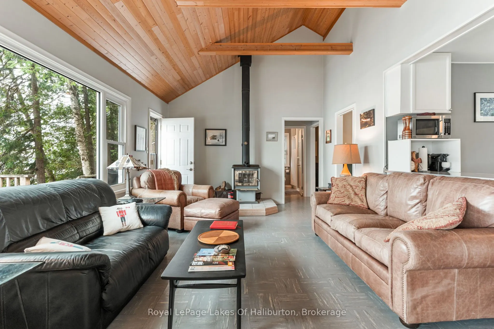 10 Griffin Drive