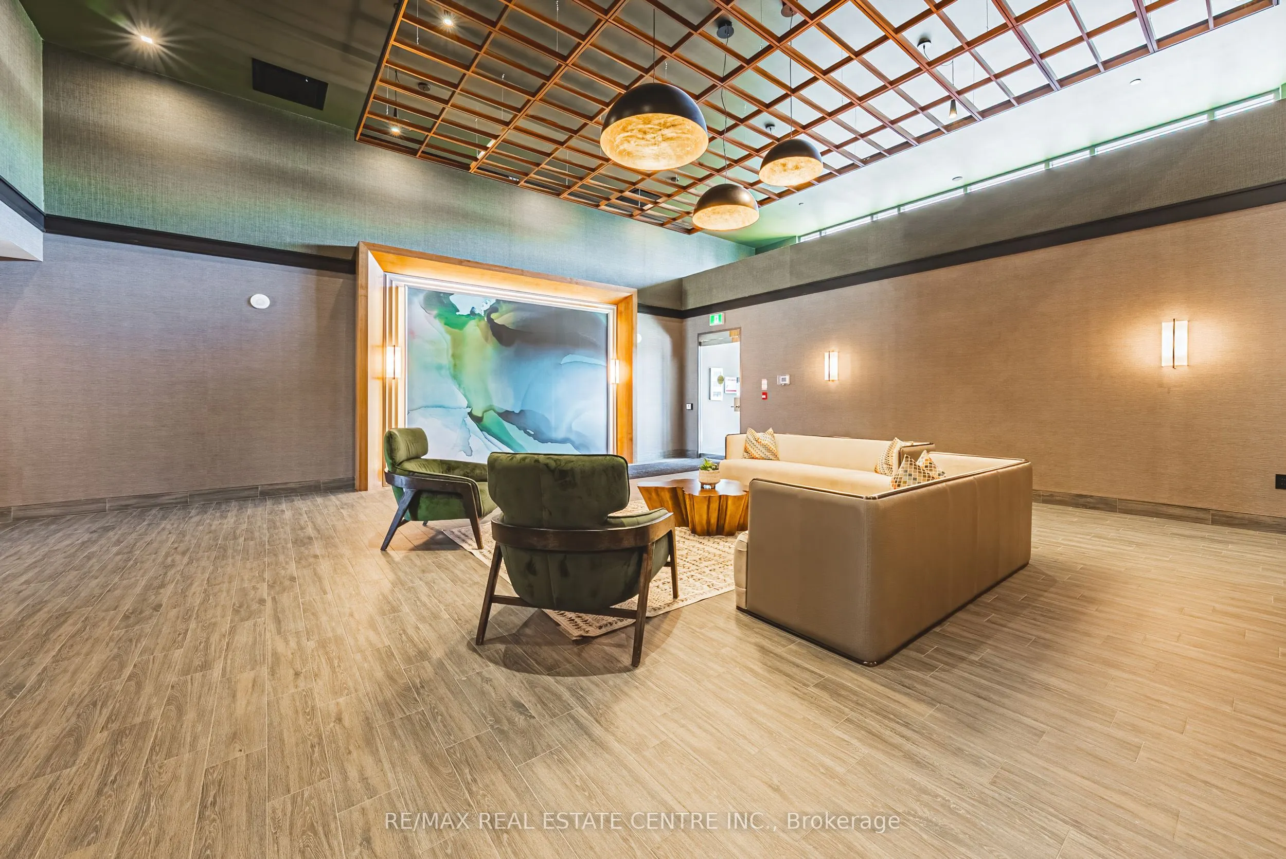 450 Dundas Street E, #1213