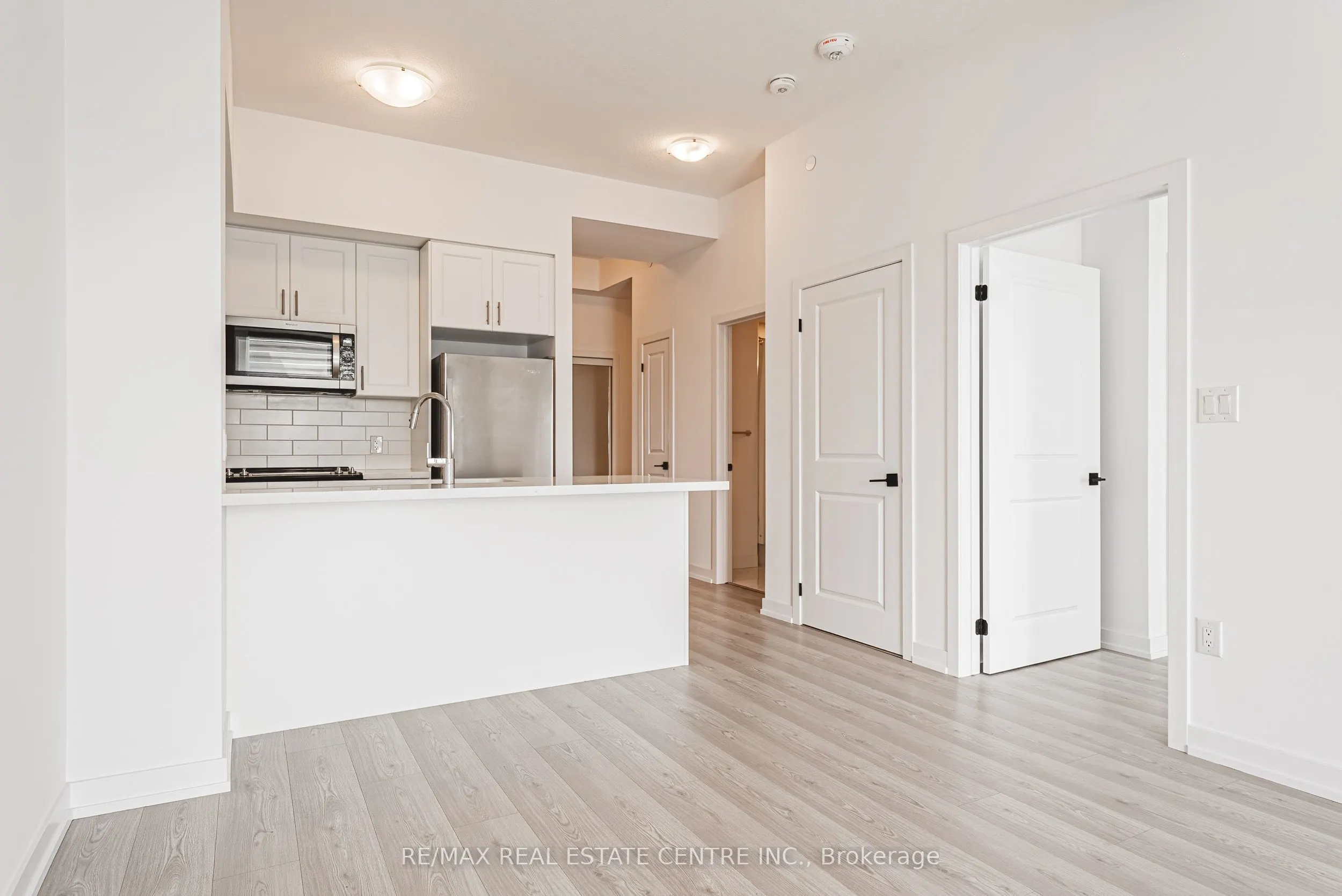 450 Dundas Street E, #1213