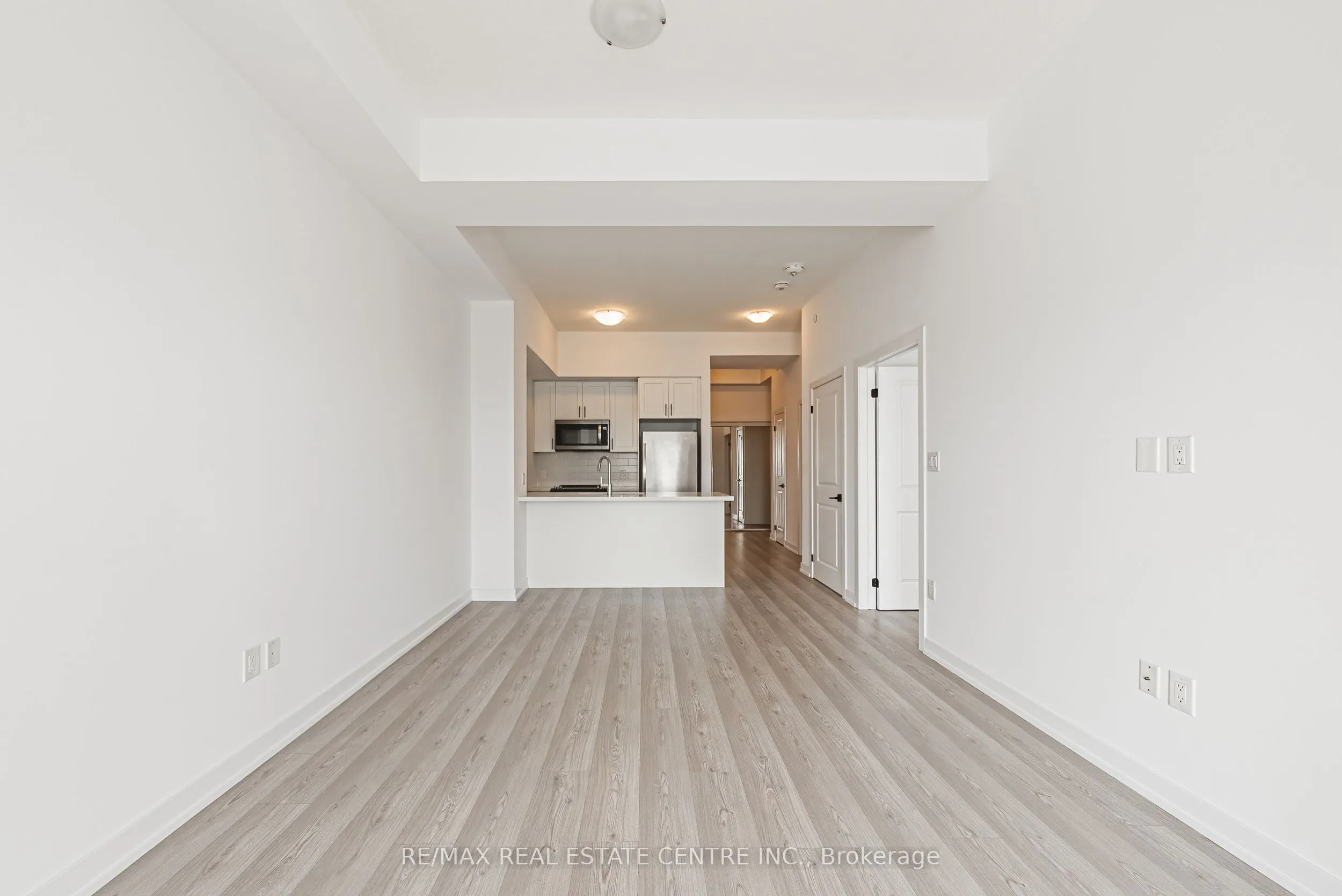450 Dundas Street E, #1213