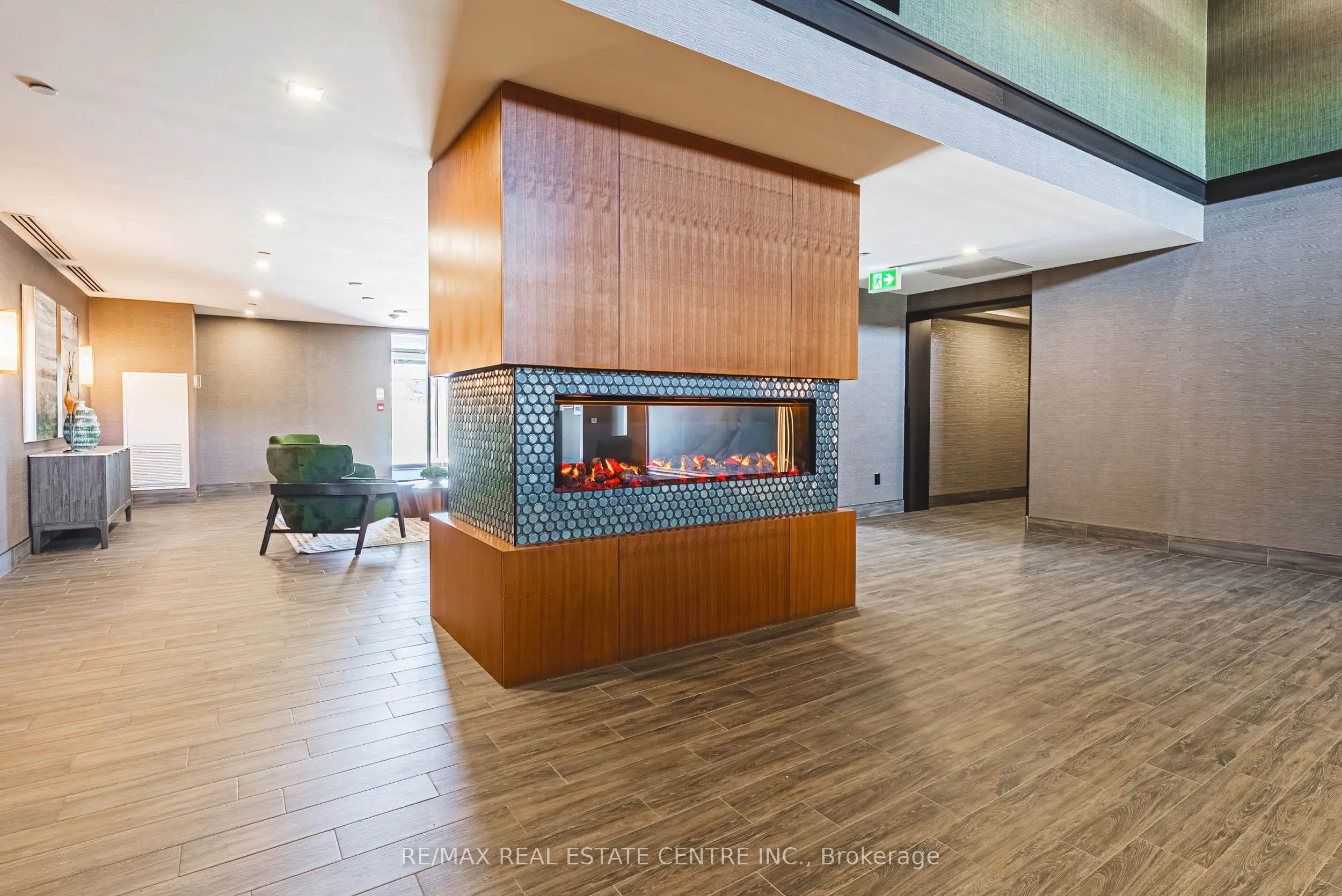 450 Dundas Street E, #1213