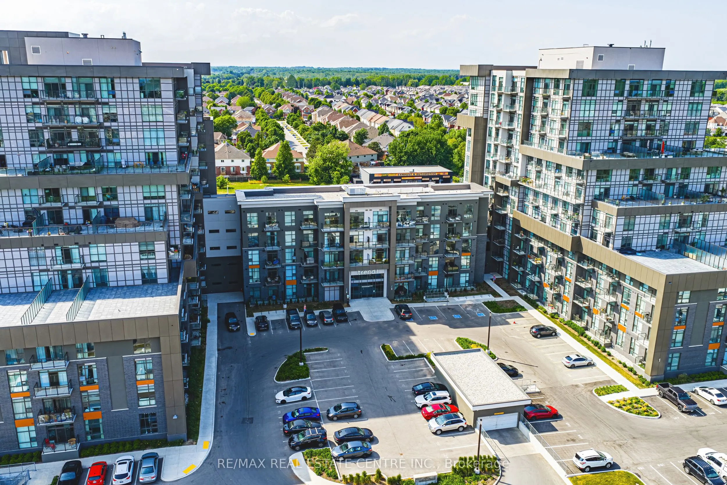 450 Dundas Street E, #1213