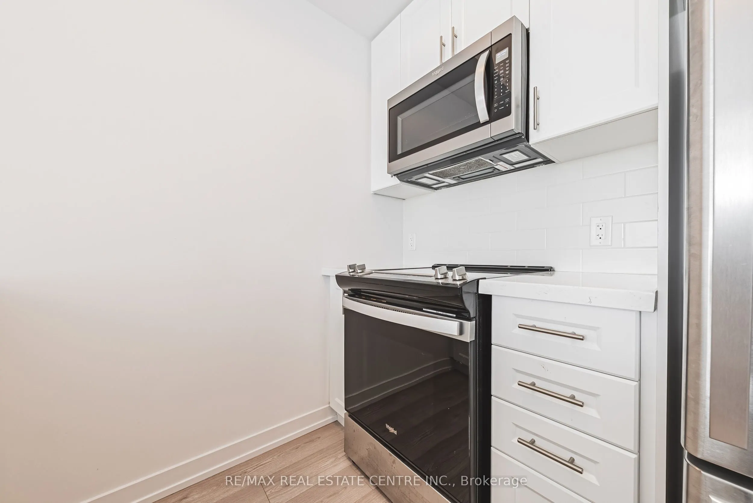 450 Dundas Street E, #1213