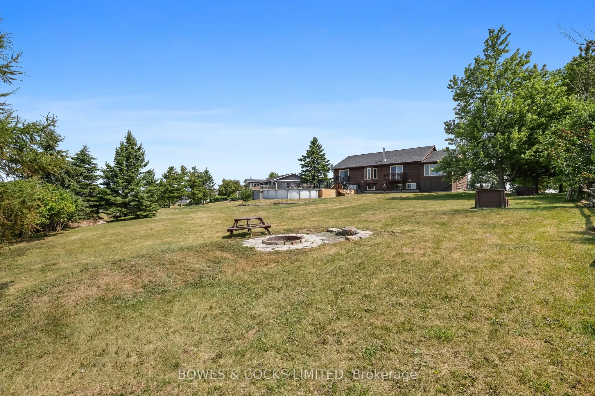1034 Serpent Mounds Road